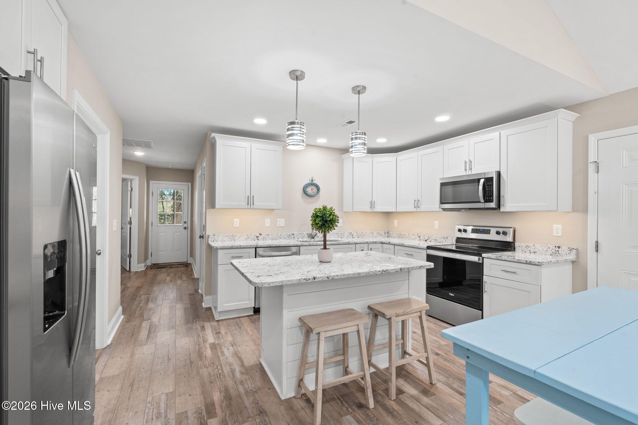 100564601 | Photo 10