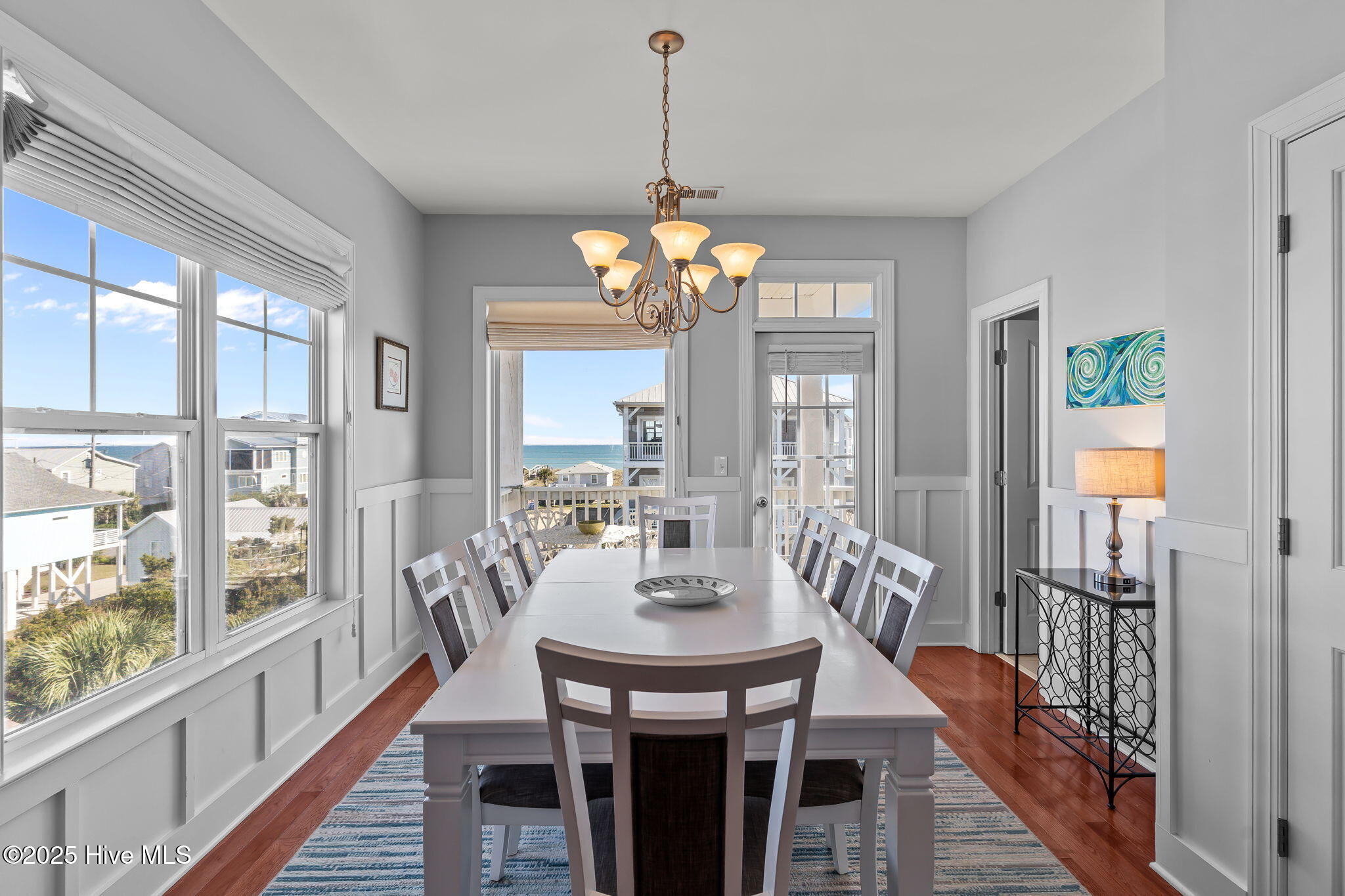 100540716 | Photo 13