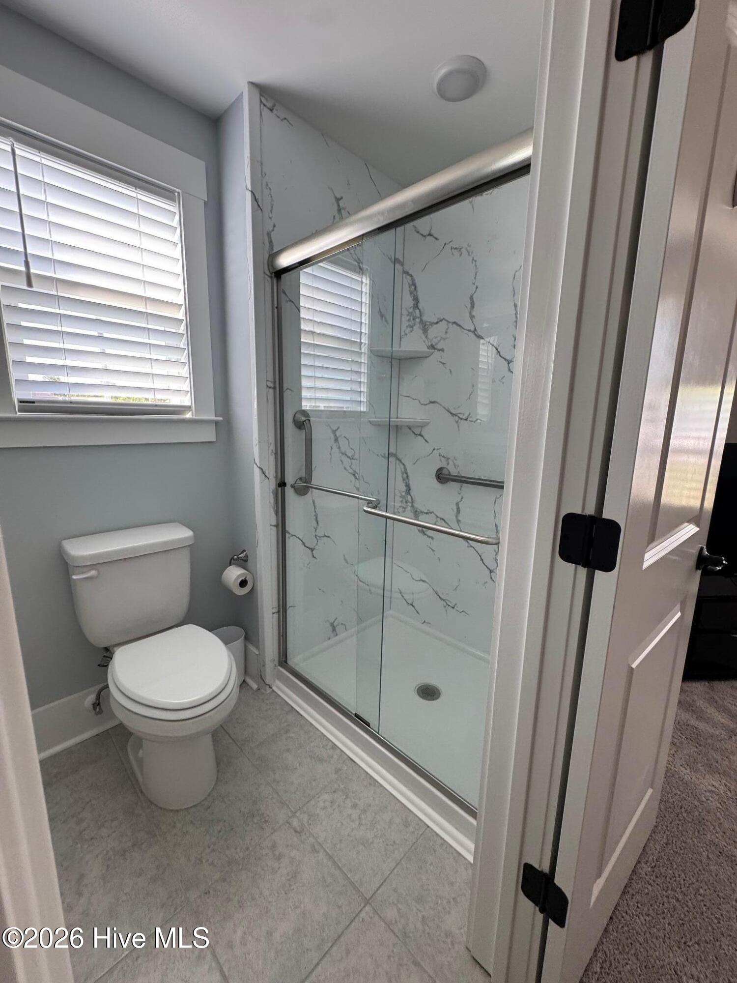 100569844 | Photo 57