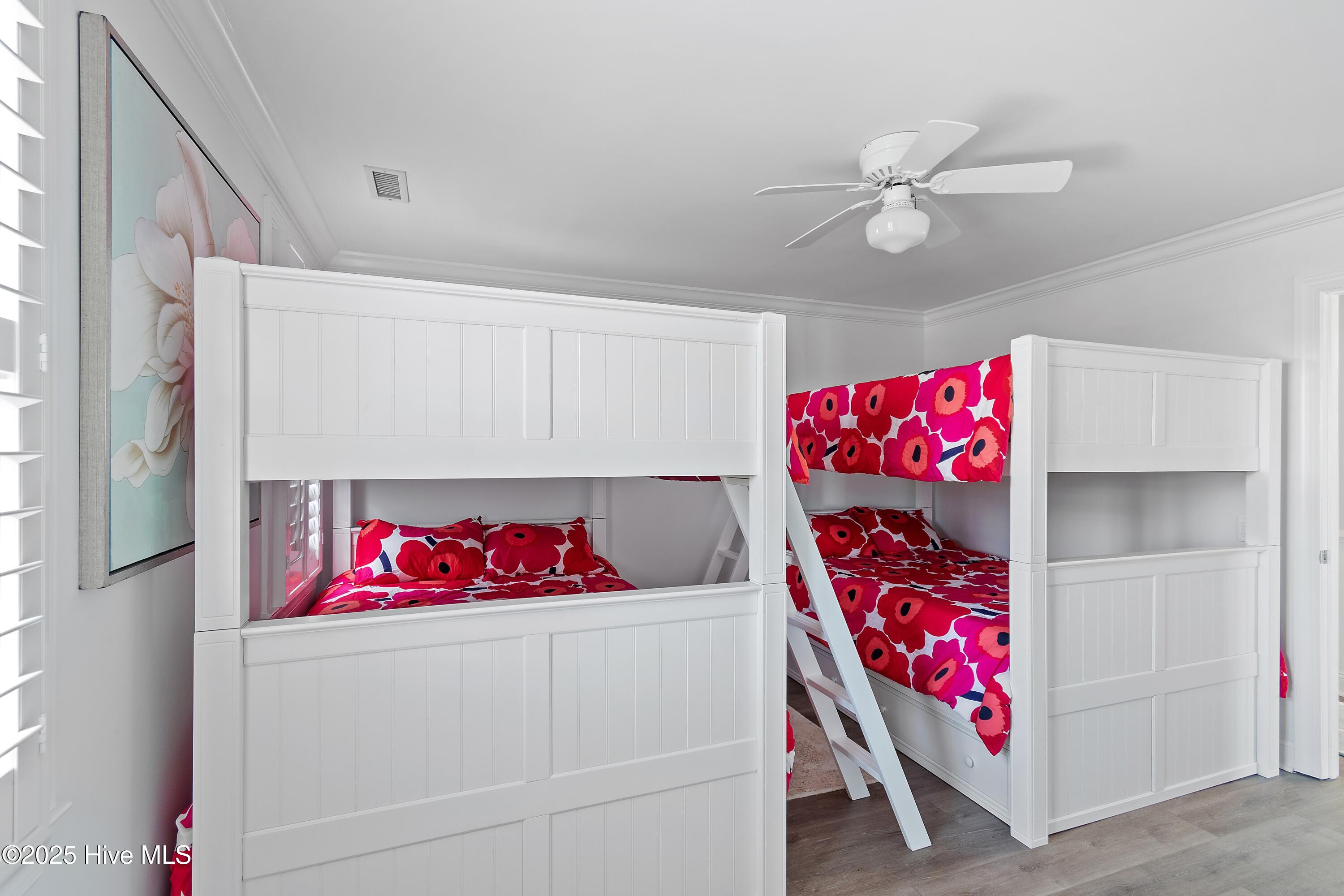 100536702 | Photo 89