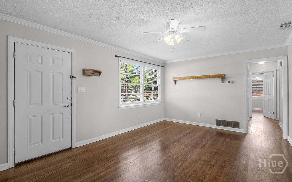 2114 E 62nd Street, Savannah, GA 31404 Listing Photo  4