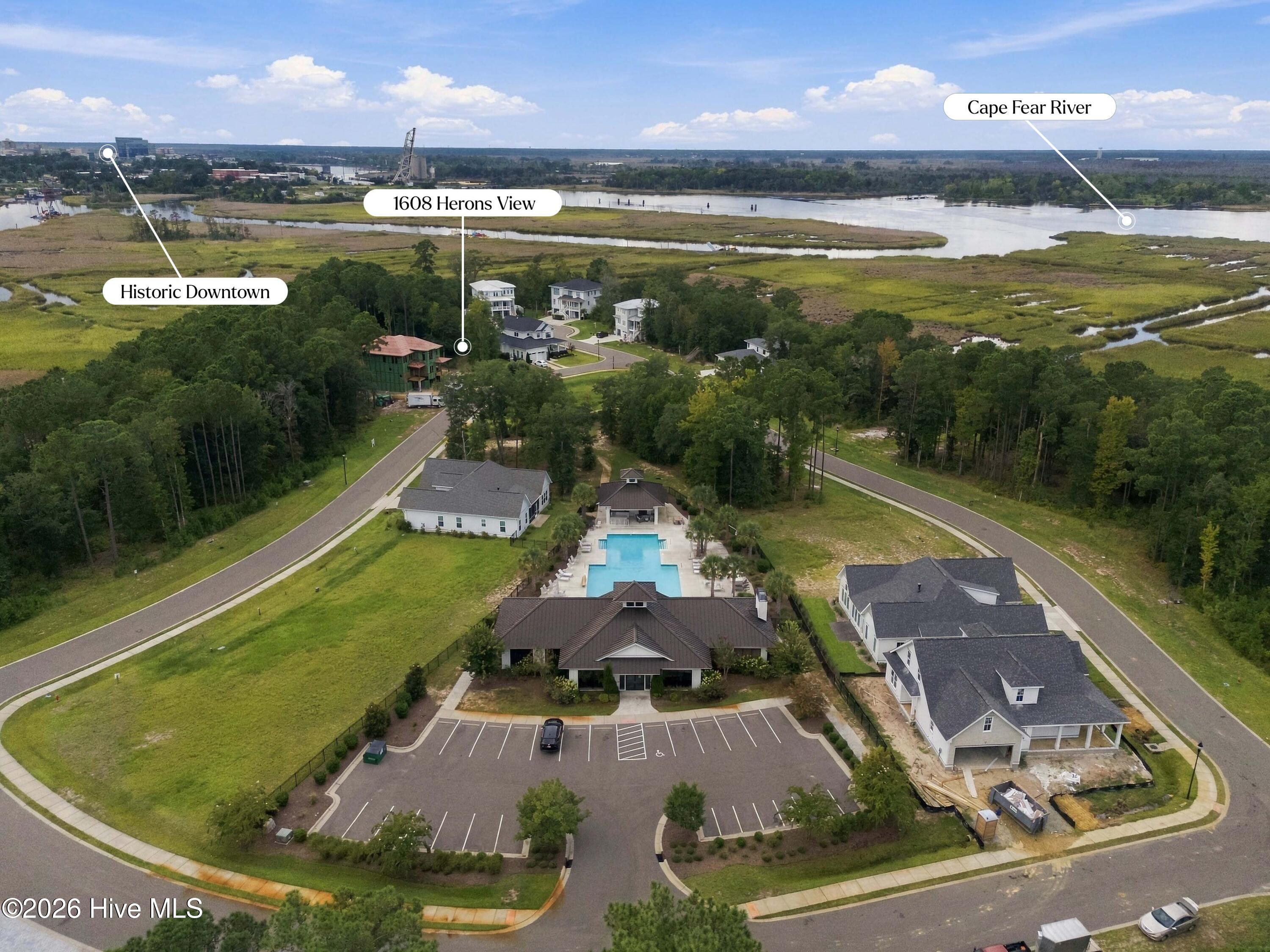 1608 Herons View Drive — listing photograph 3