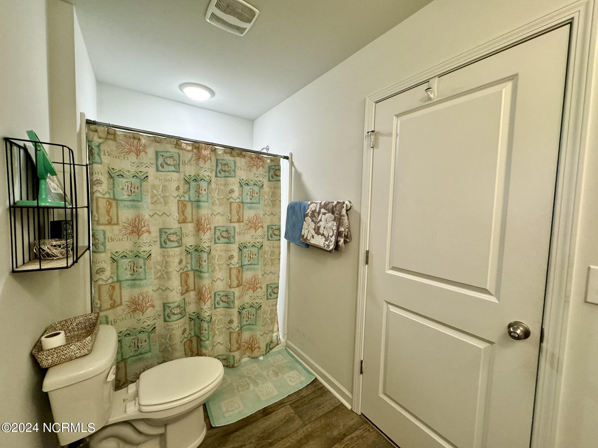 100565970 | Photo 11