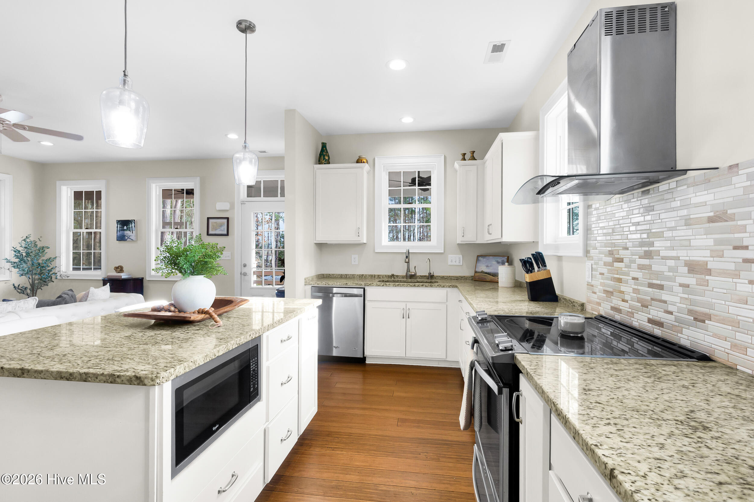 61 Spinnaker Point Road N, Oriental, NC, 28571