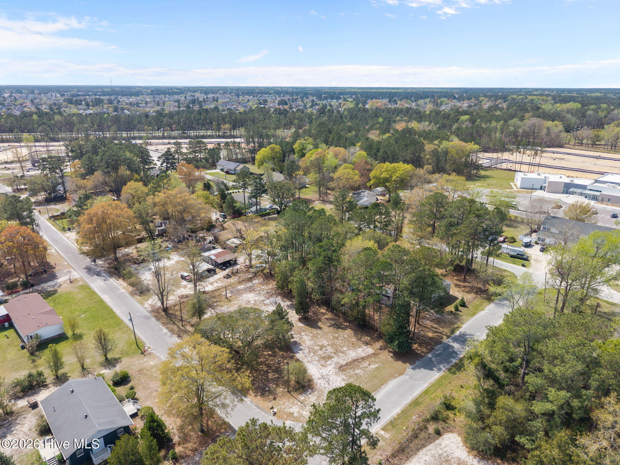 100565348 | Photo 10