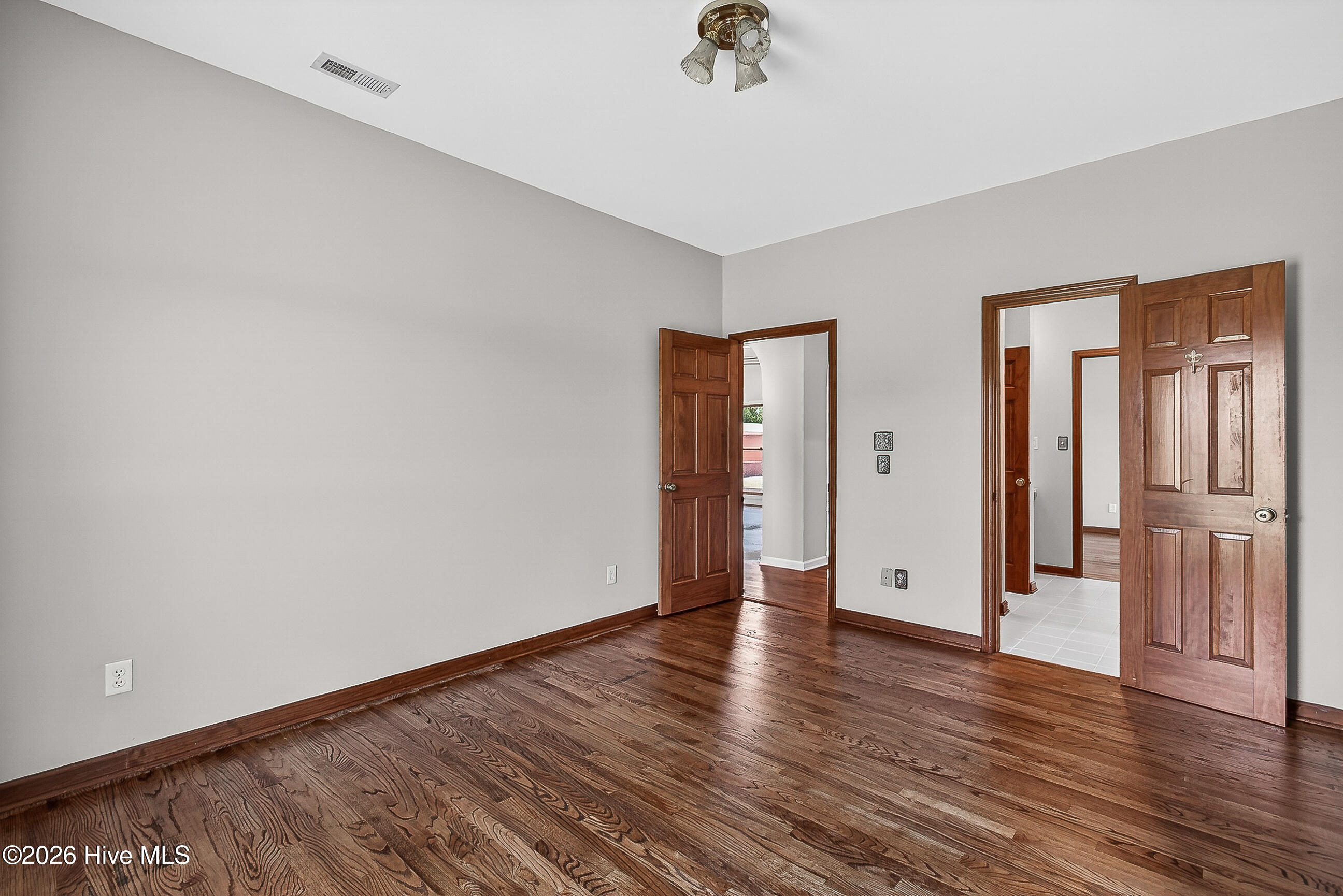 2732 White Oak River Road,Maysville