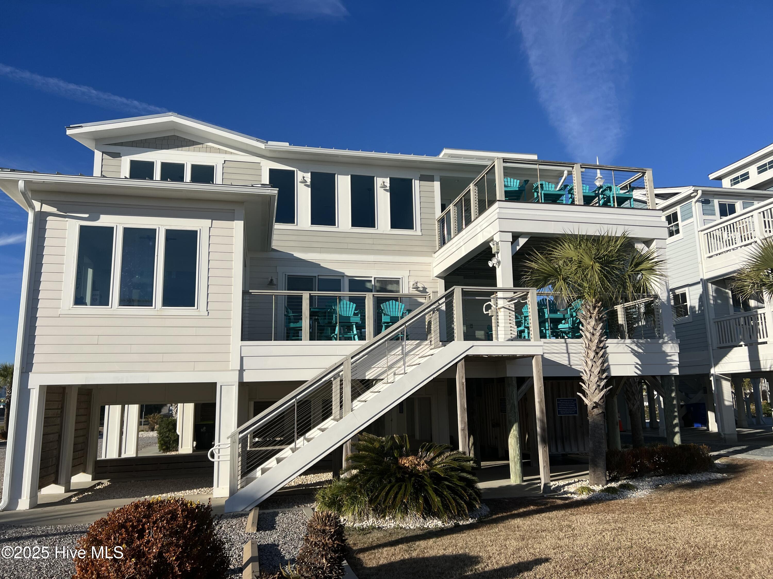 100546401 | Photo 26