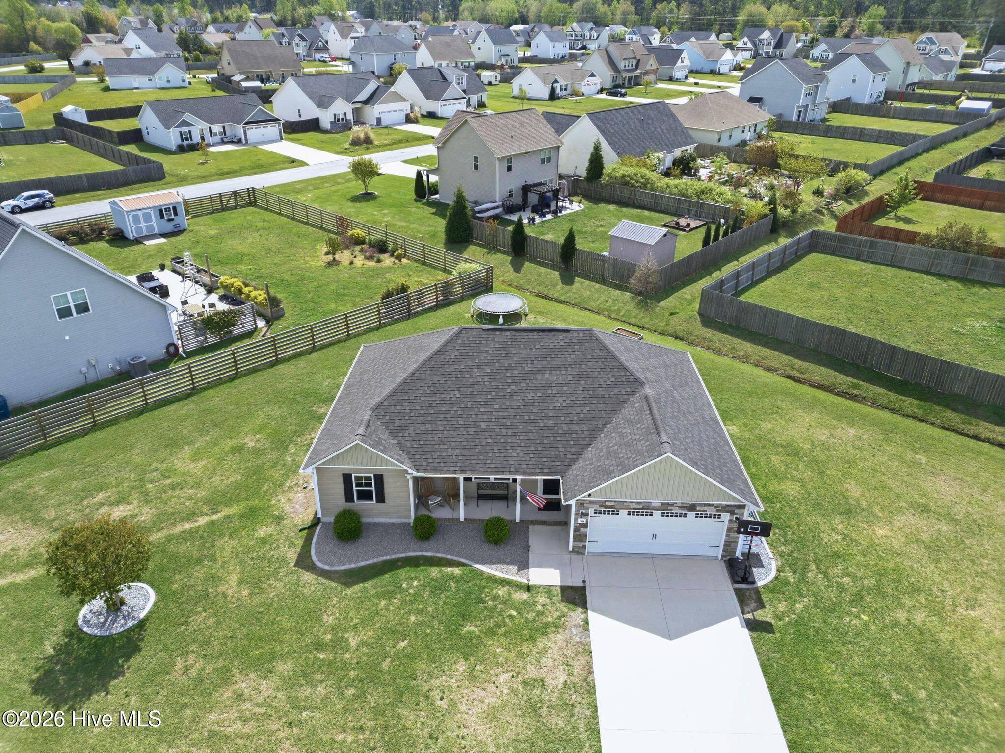 100568951 | Photo 45