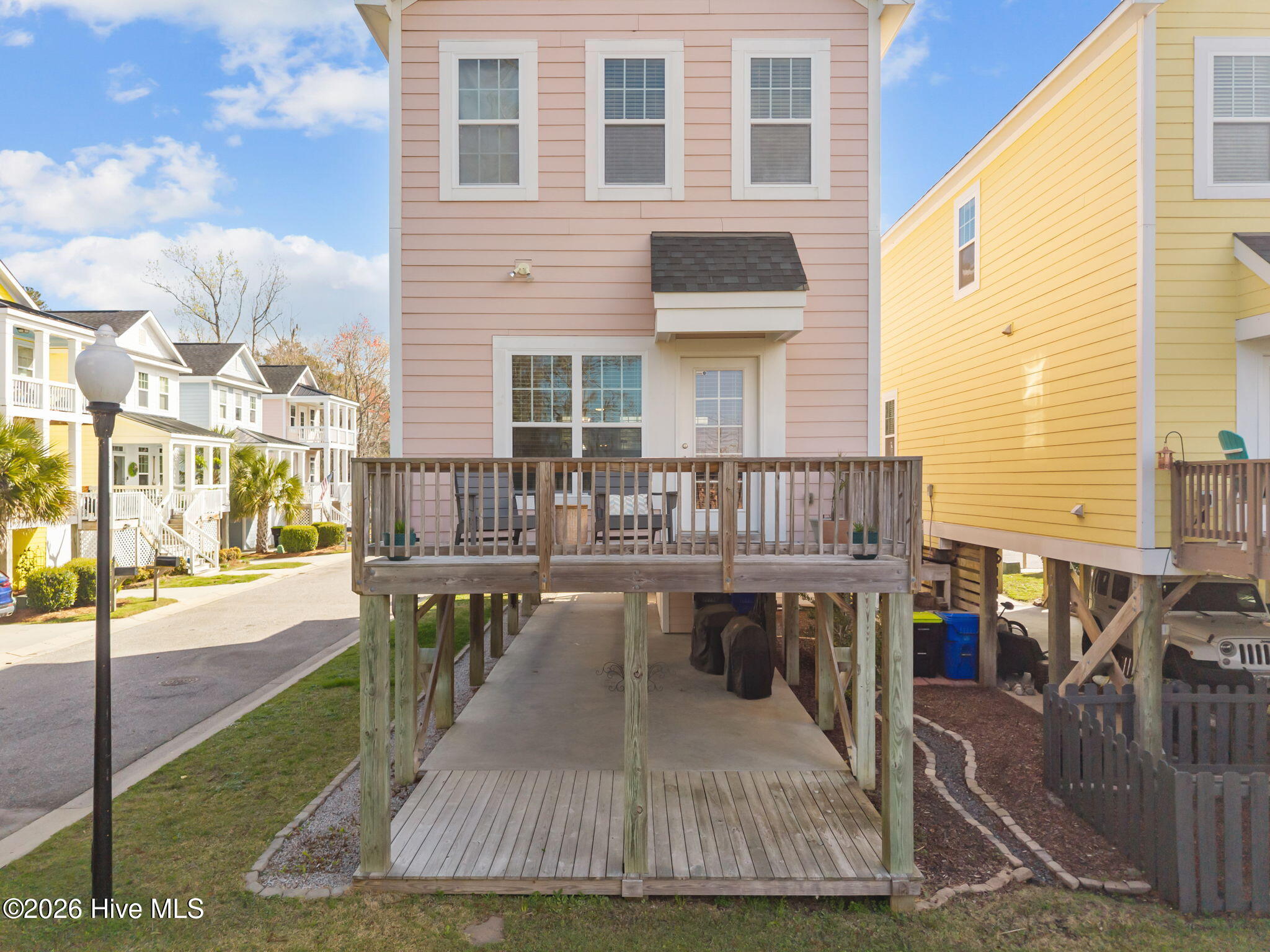 100560922 | Photo 34