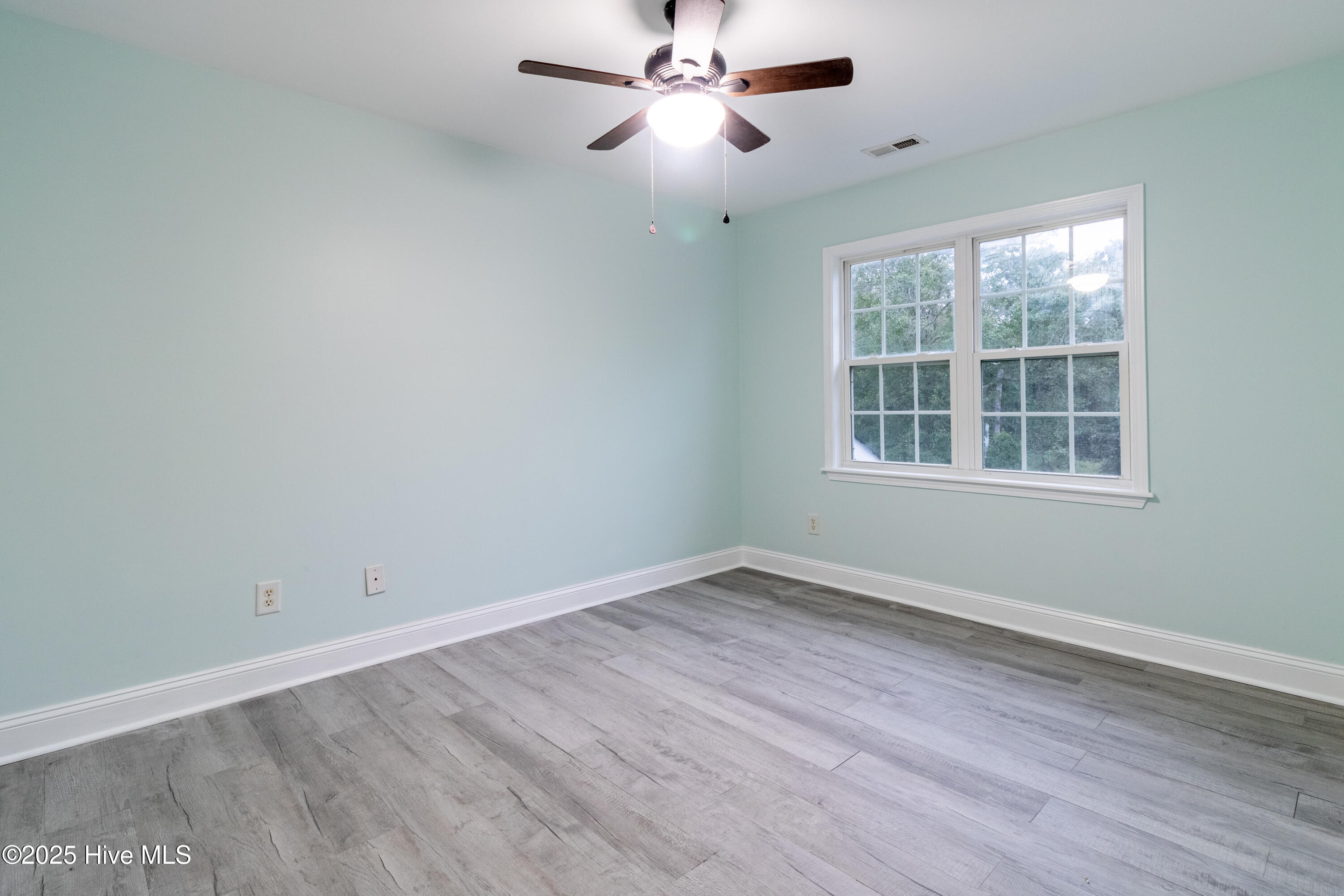 100536848 | Photo 39