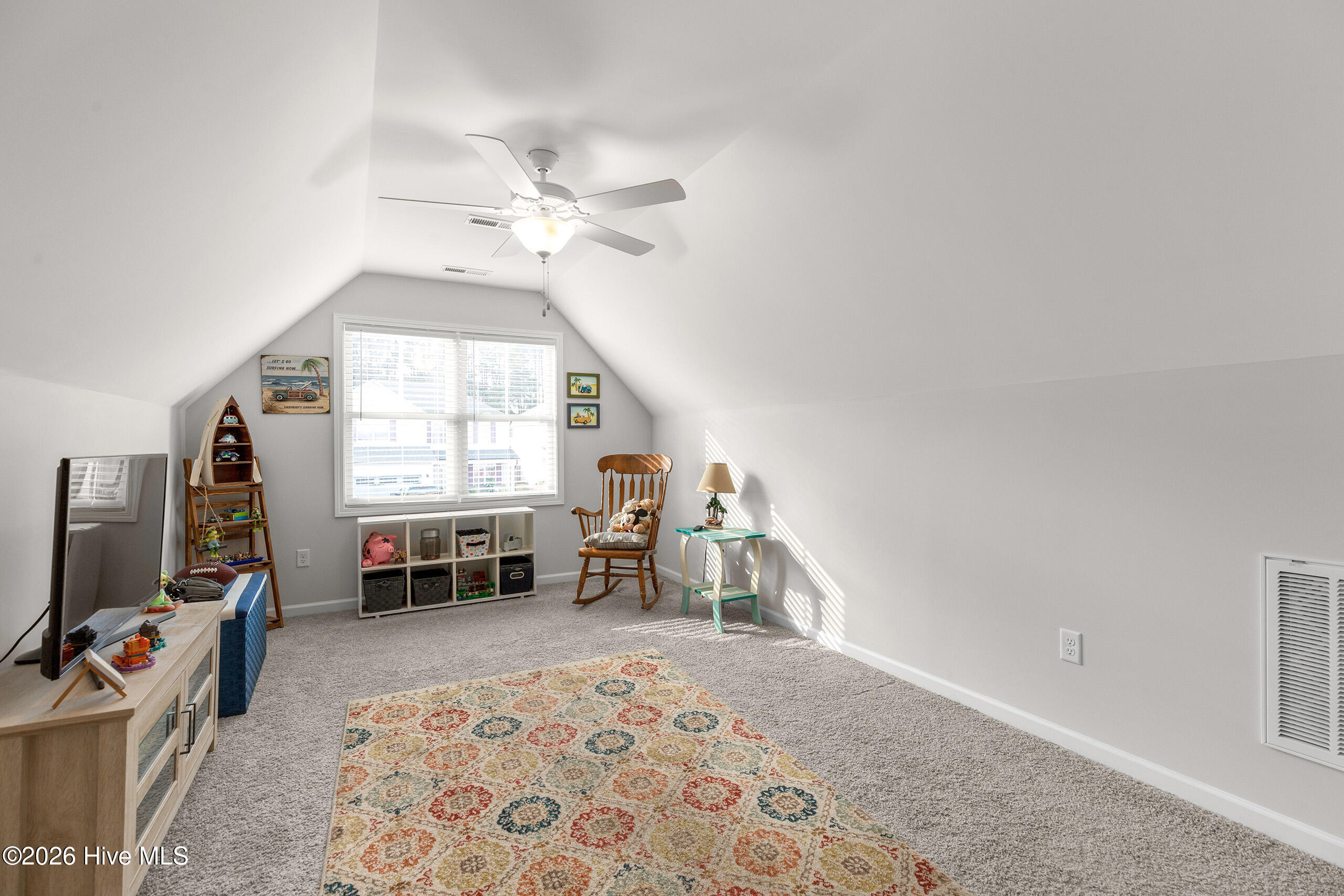 100557607 | Photo 29