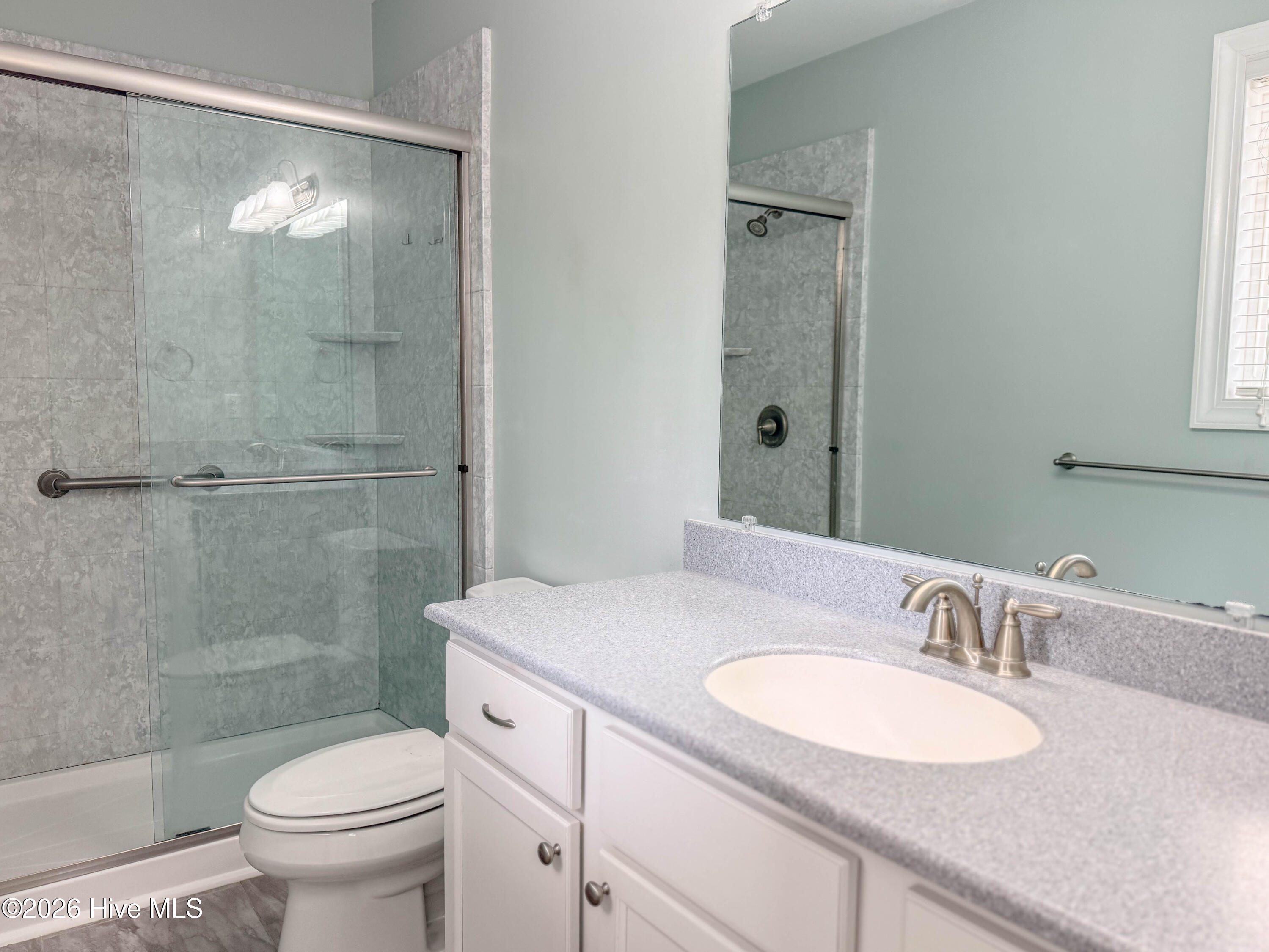 100562741 | Photo 35