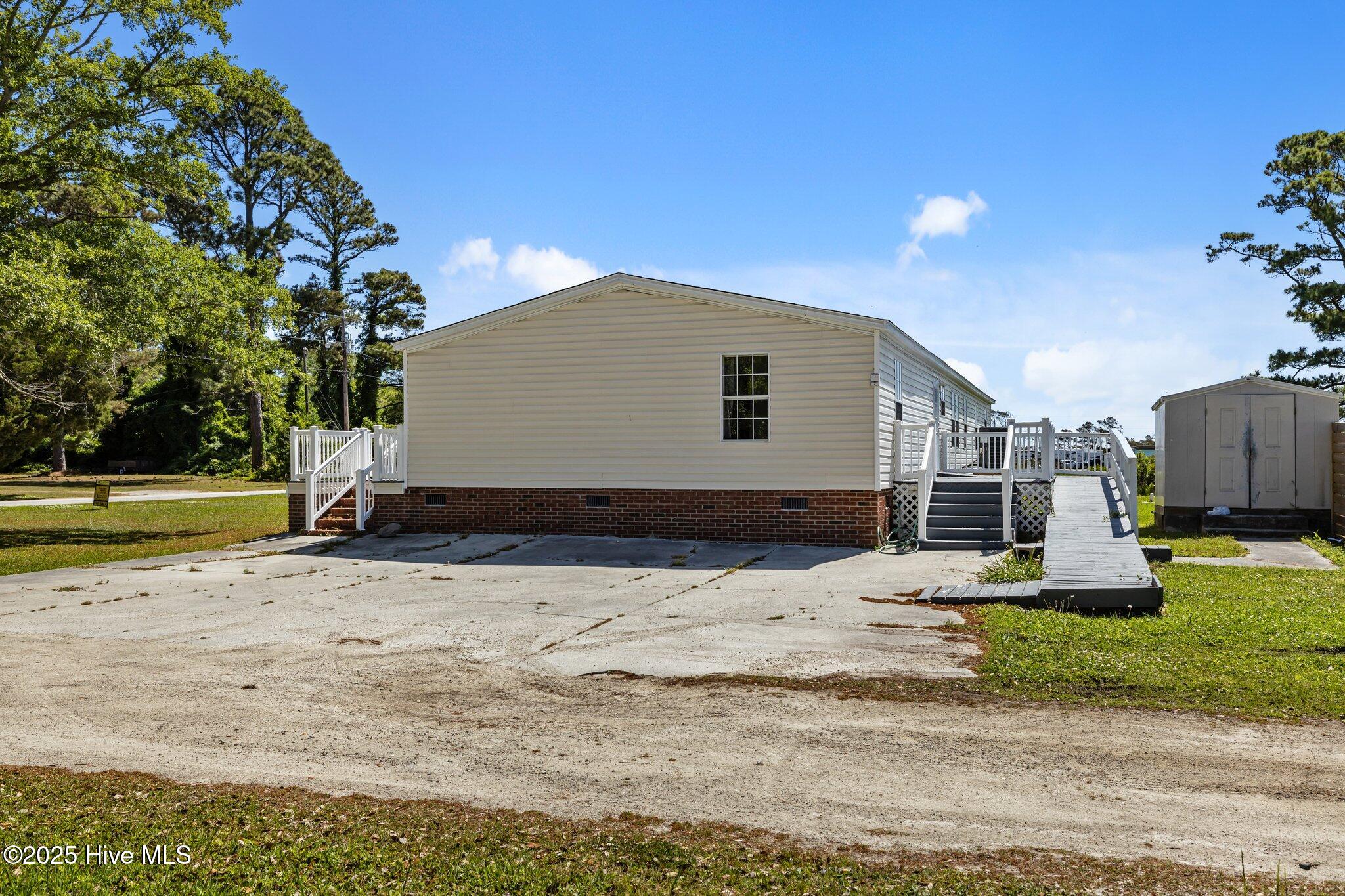 198 Styron Creek Road,Sea Level