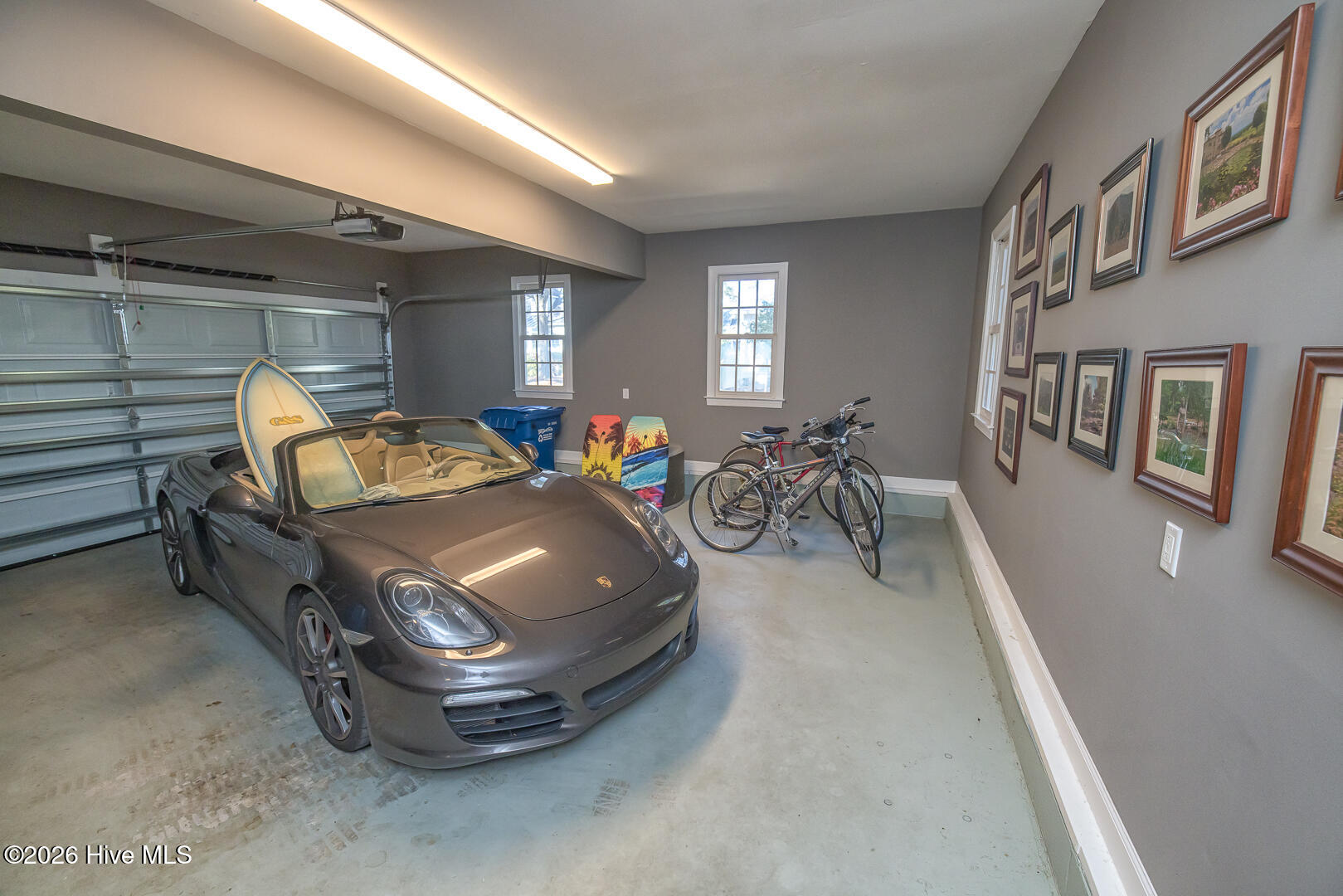 100550296 | Photo 56