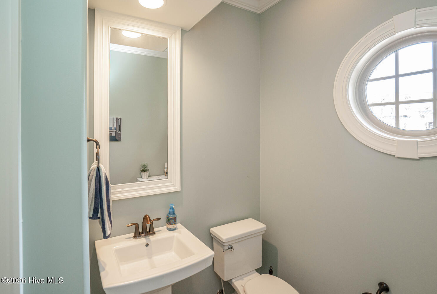 100552025 | Photo 28