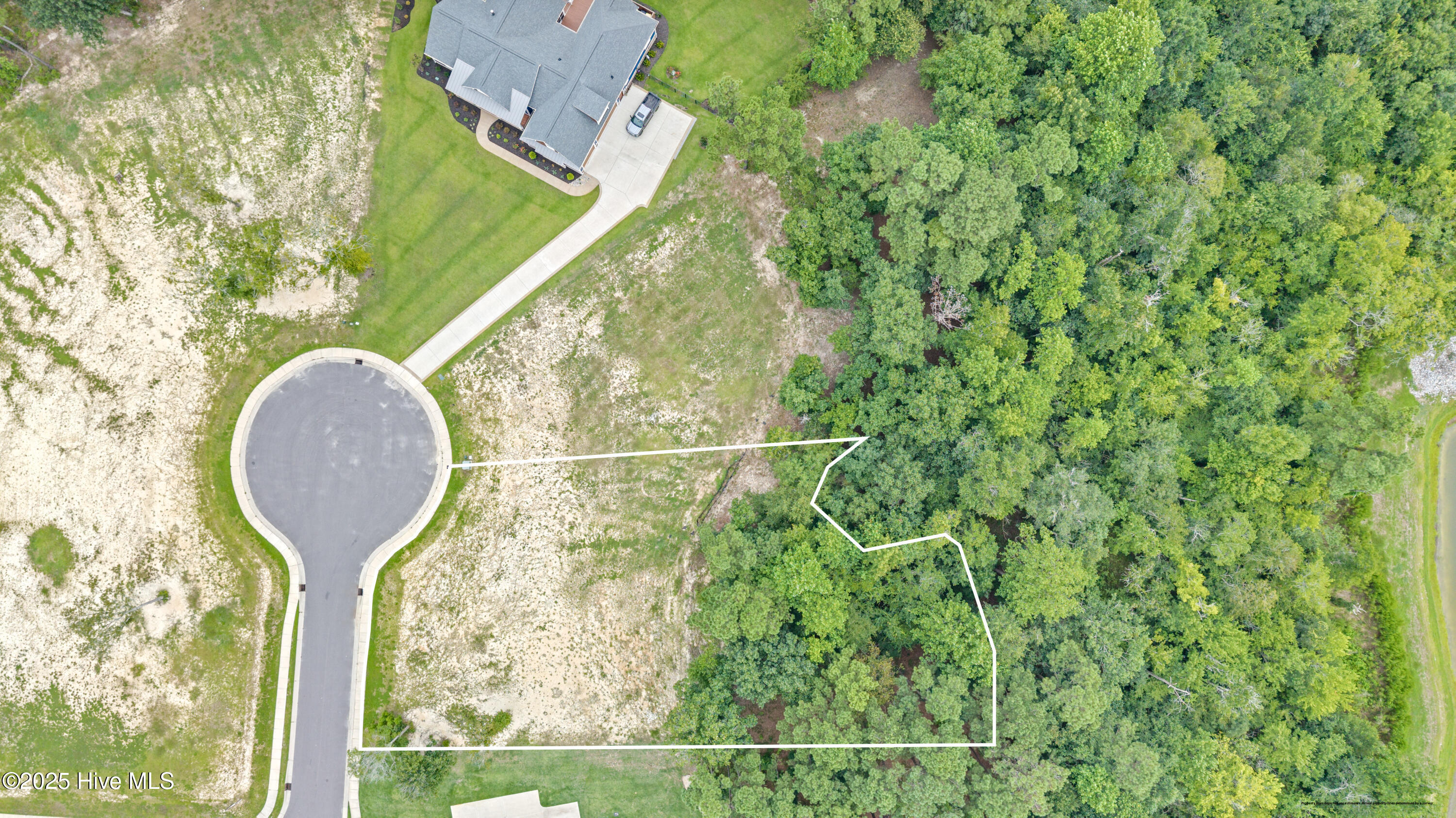 100523584 | Photo 15