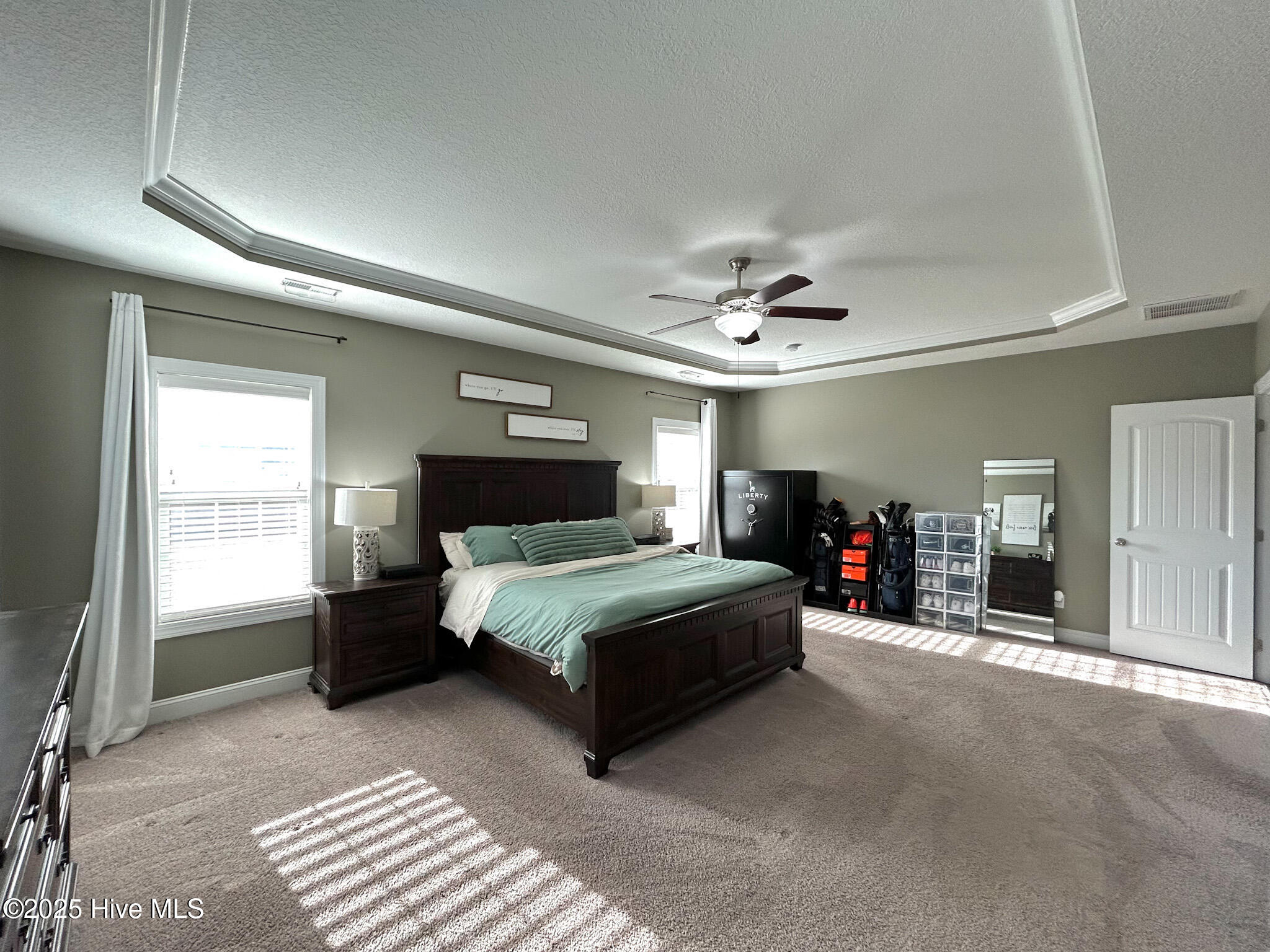 100545888 | Photo 27