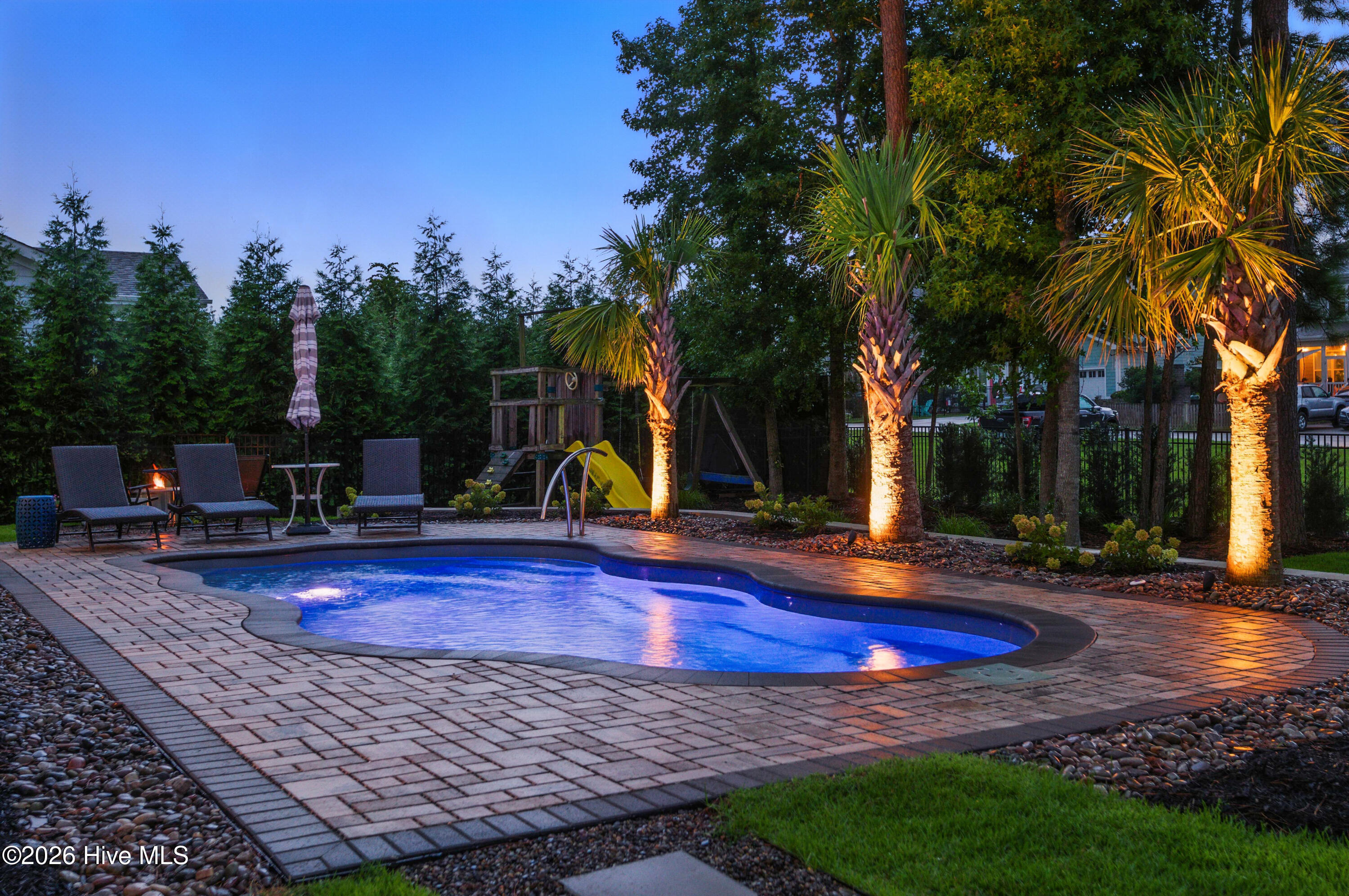 100564448 | Photo 13