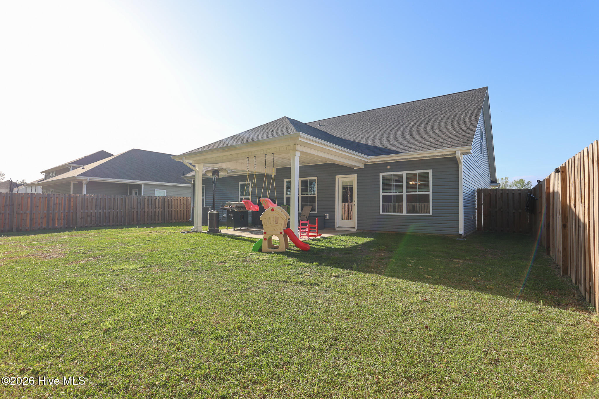 100565380 | Photo 43