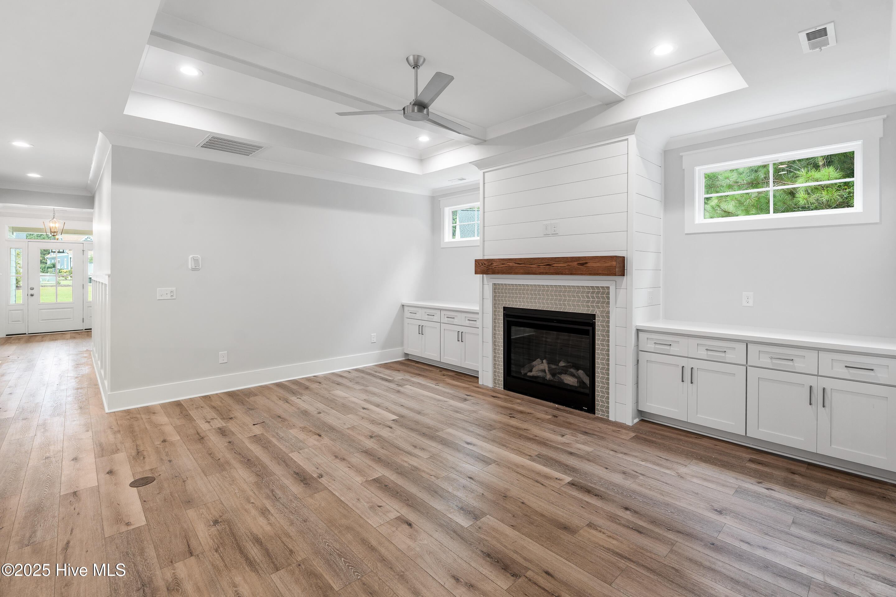 100515722 | Photo 19