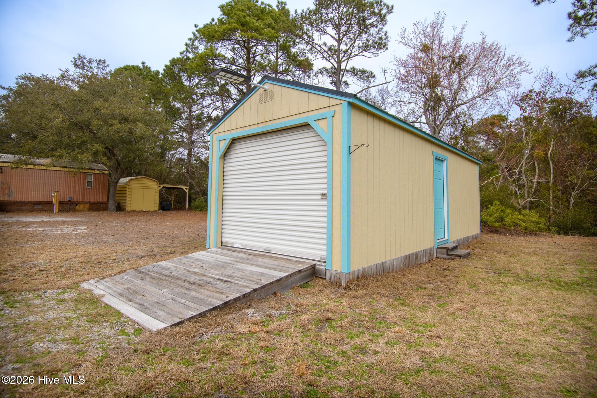 100558747 | Photo 46