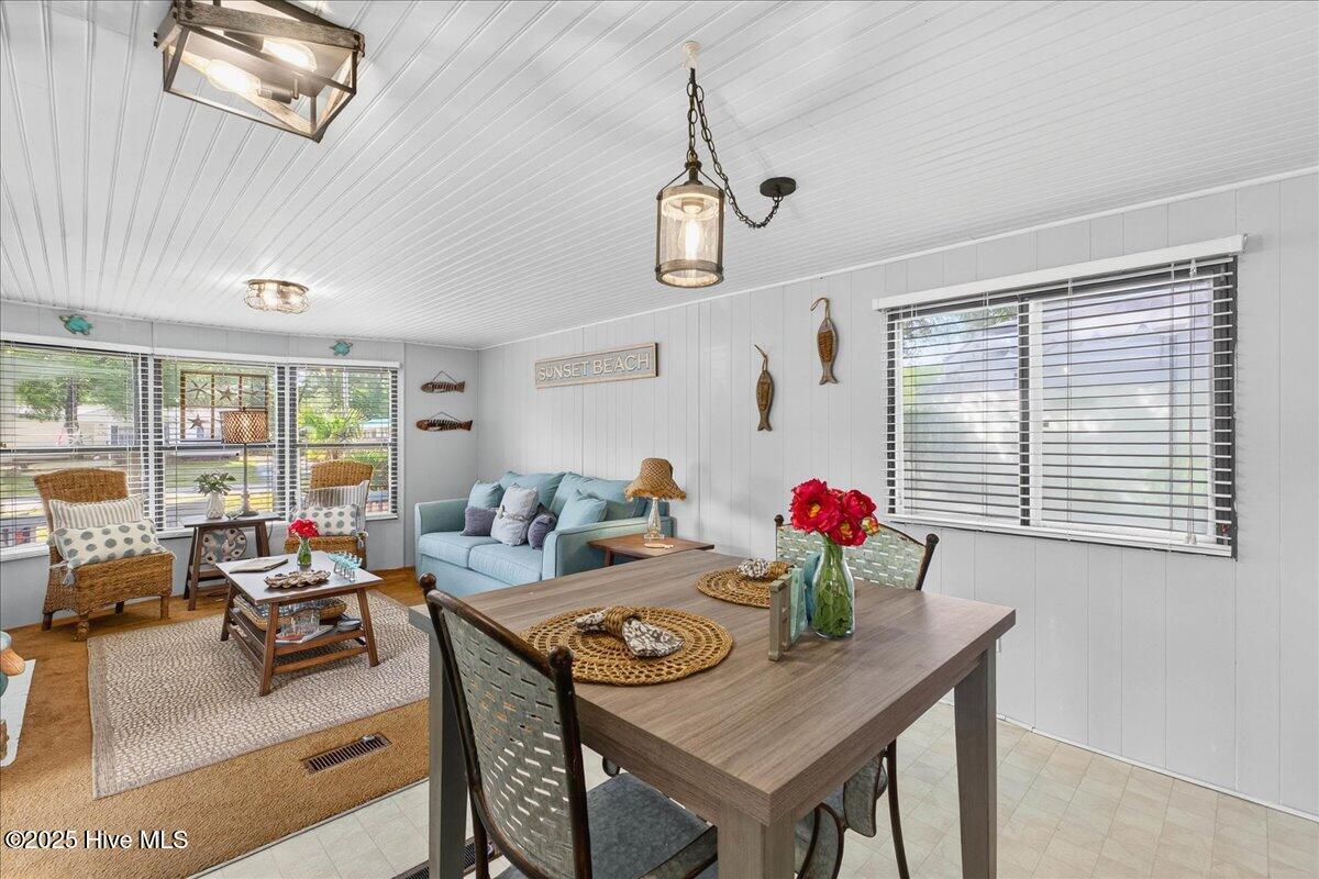 100529592 | Photo 17