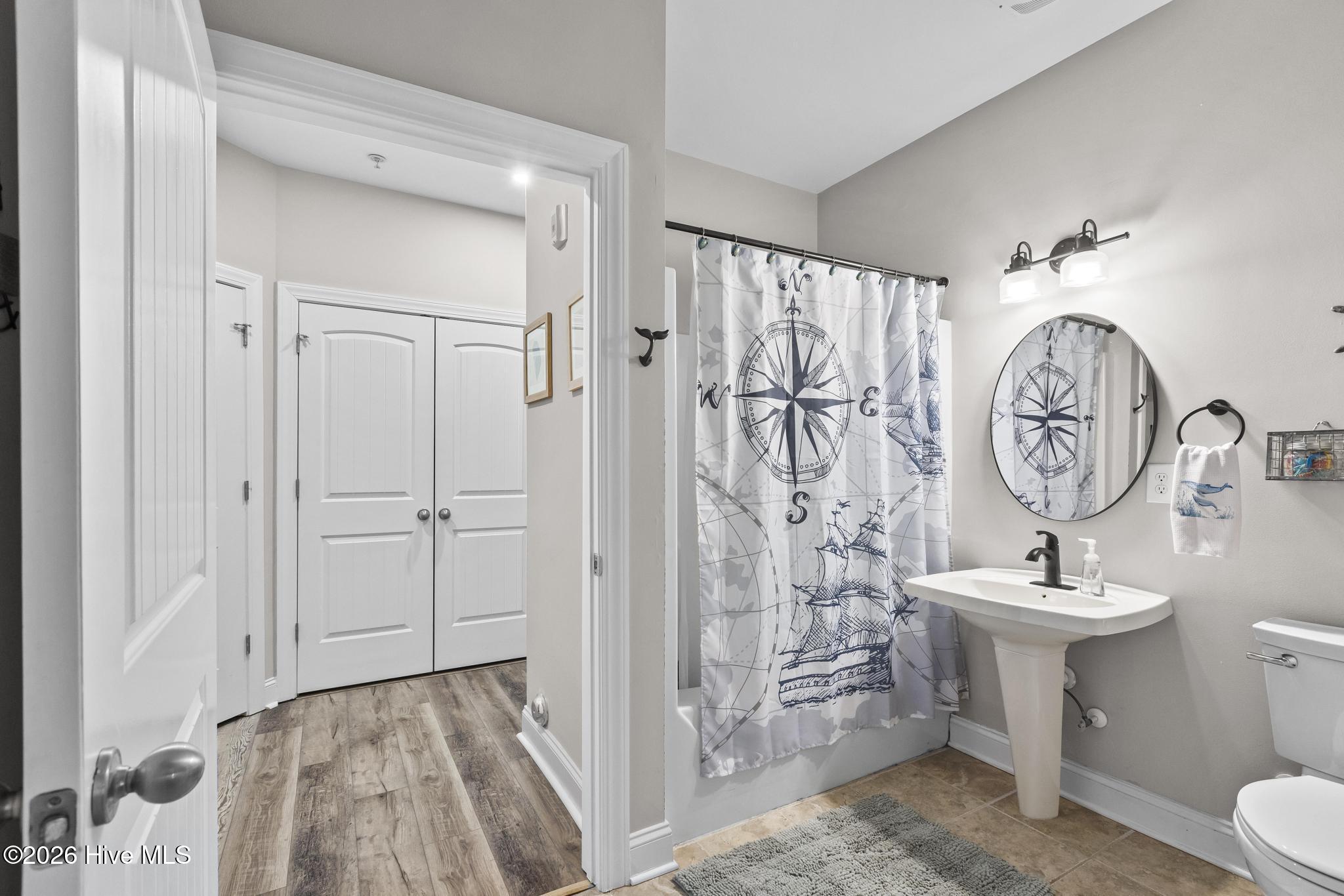 100555368 | Photo 23