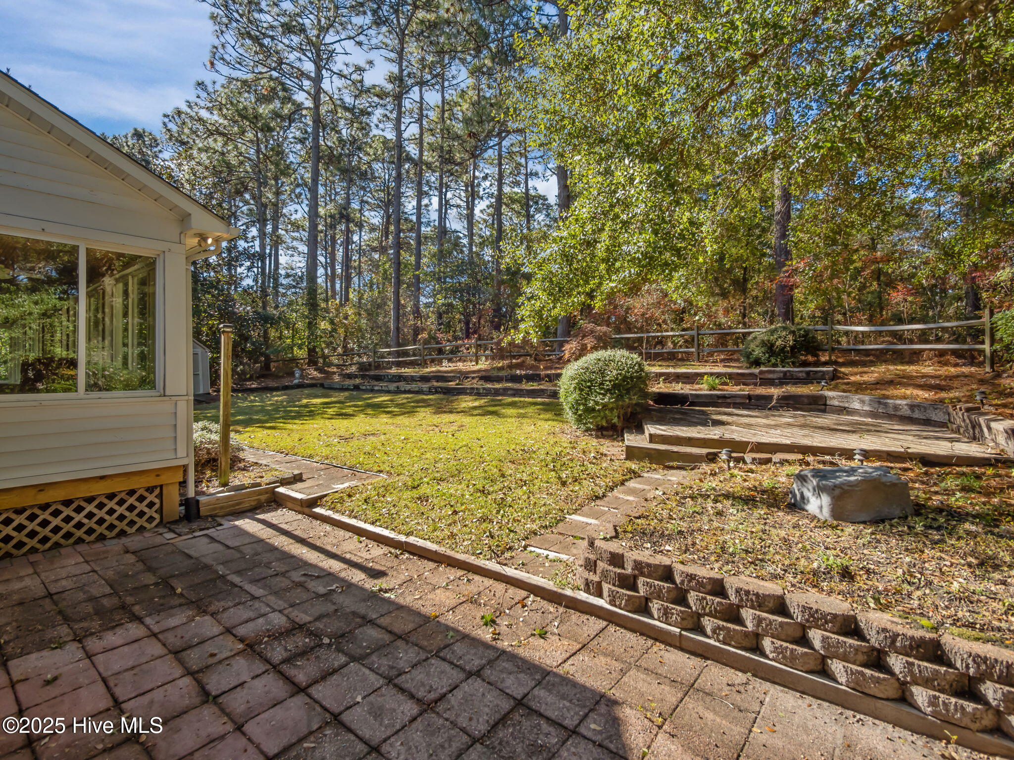 100540232 | Photo 37