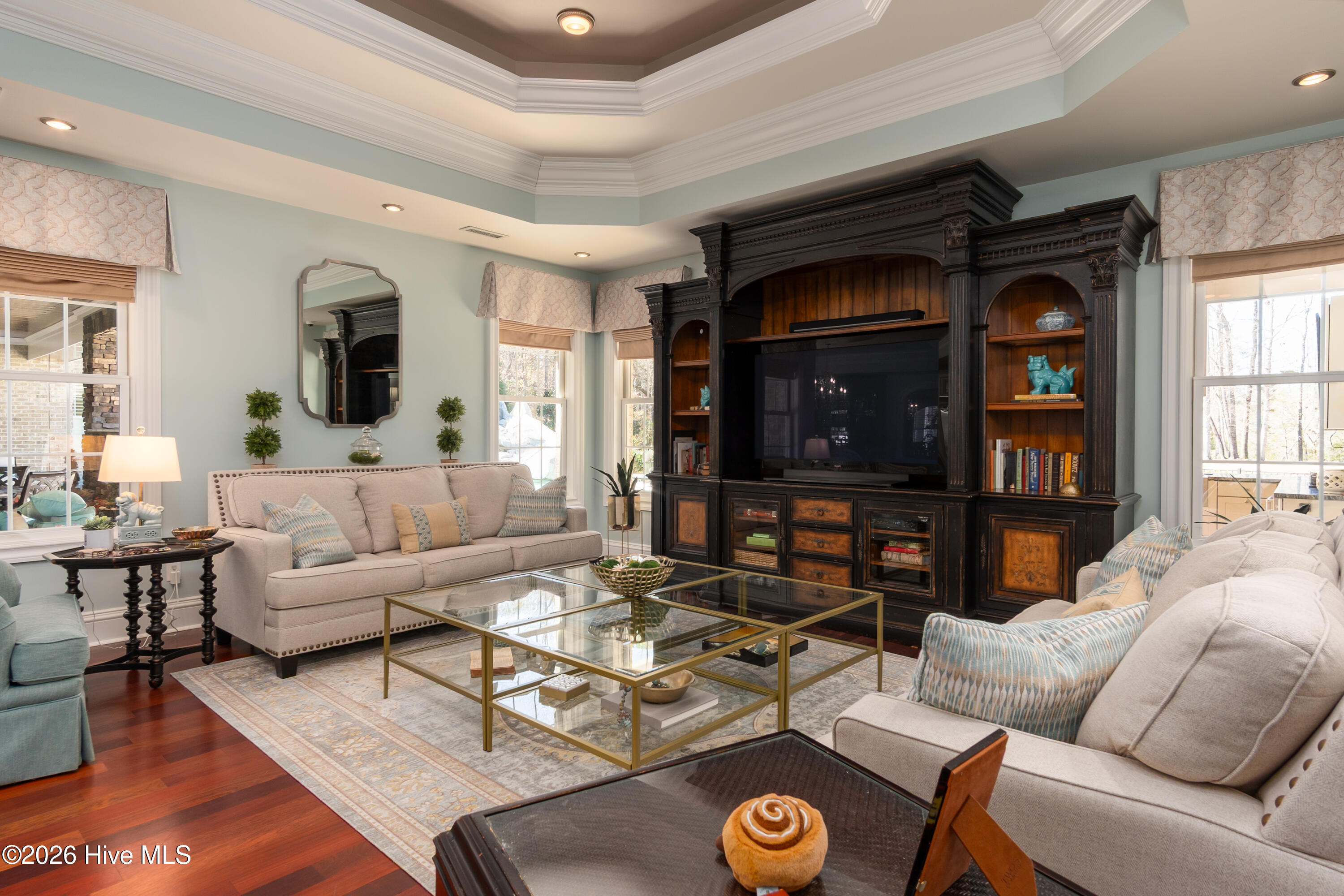 100550947 | Photo 33