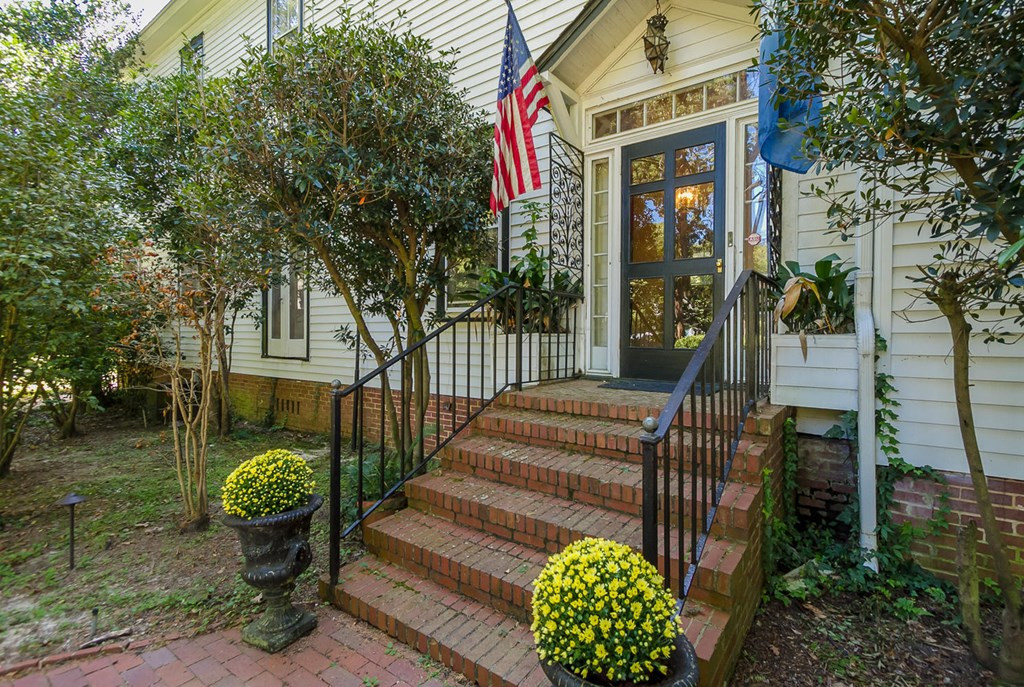 405 Colleton Avenue, Aiken, SC 29801 Listing Photo  4