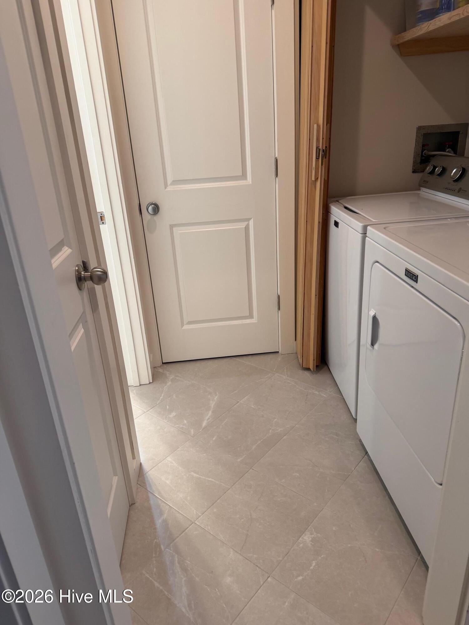 100553724 | Photo 42