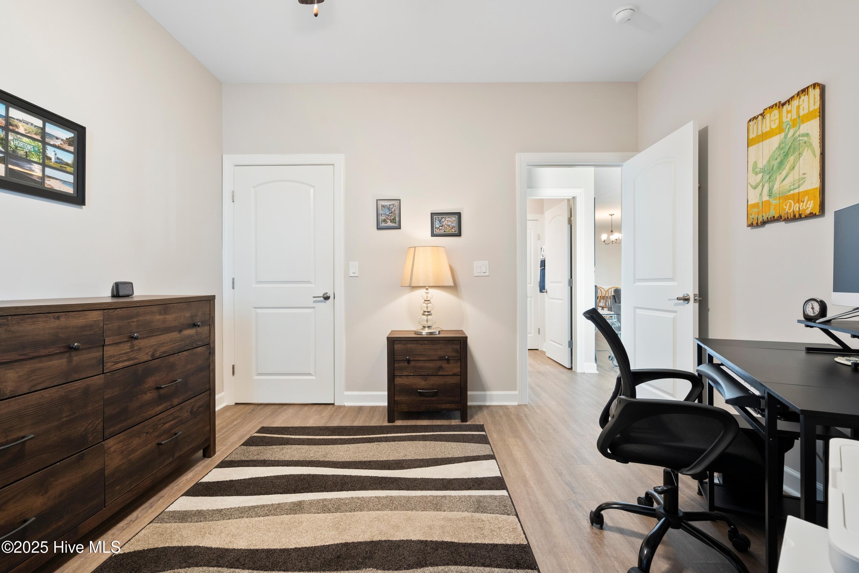 100542204 | Photo 28