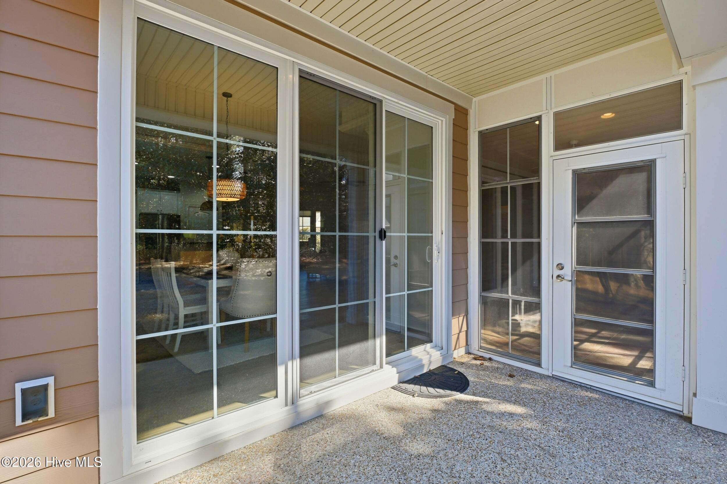 100556965 | Photo 39