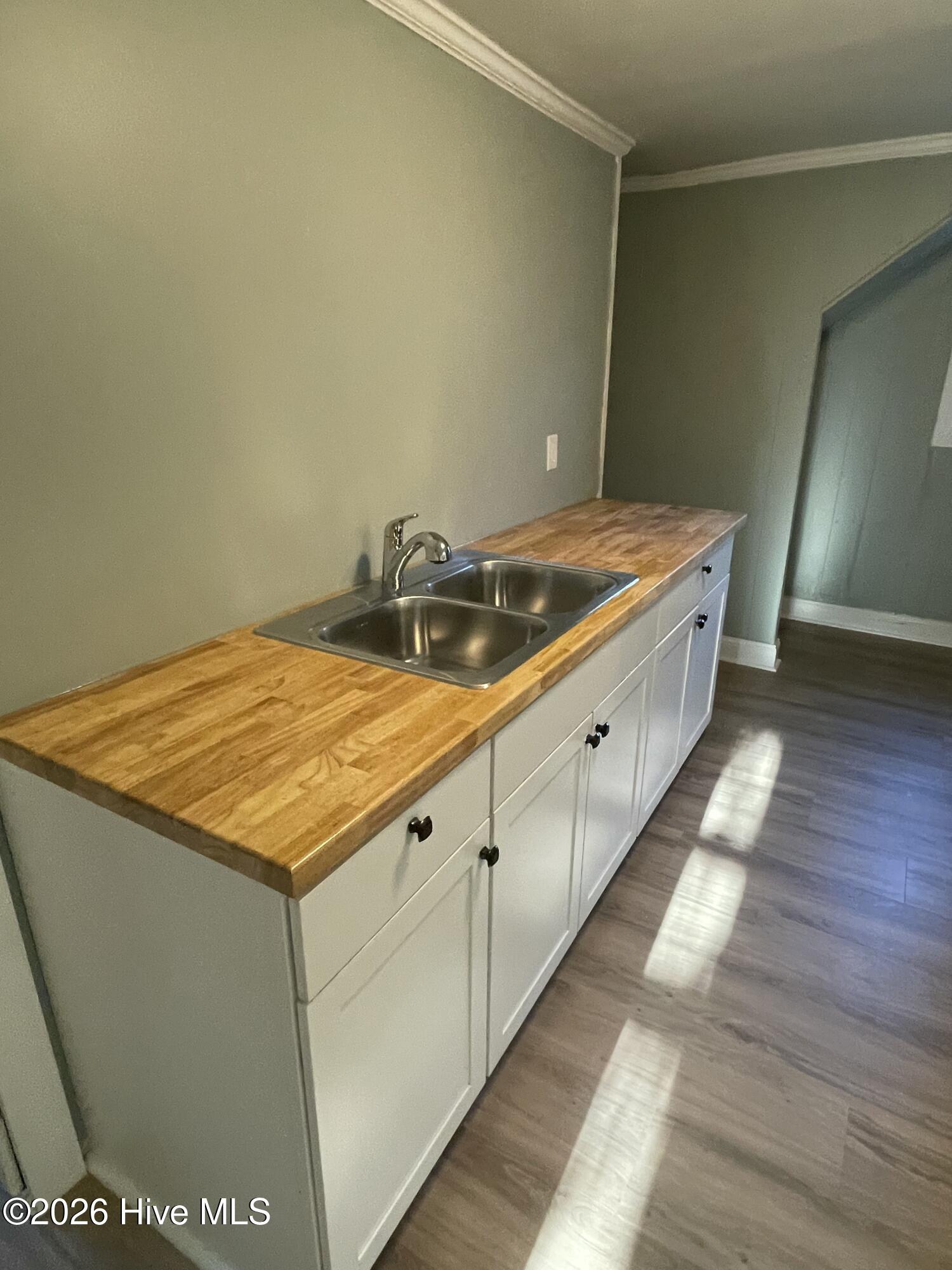 100565058 | Photo 11