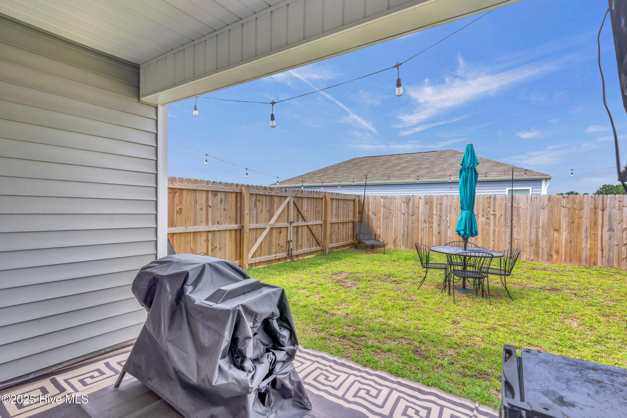 100525764 | Photo 23