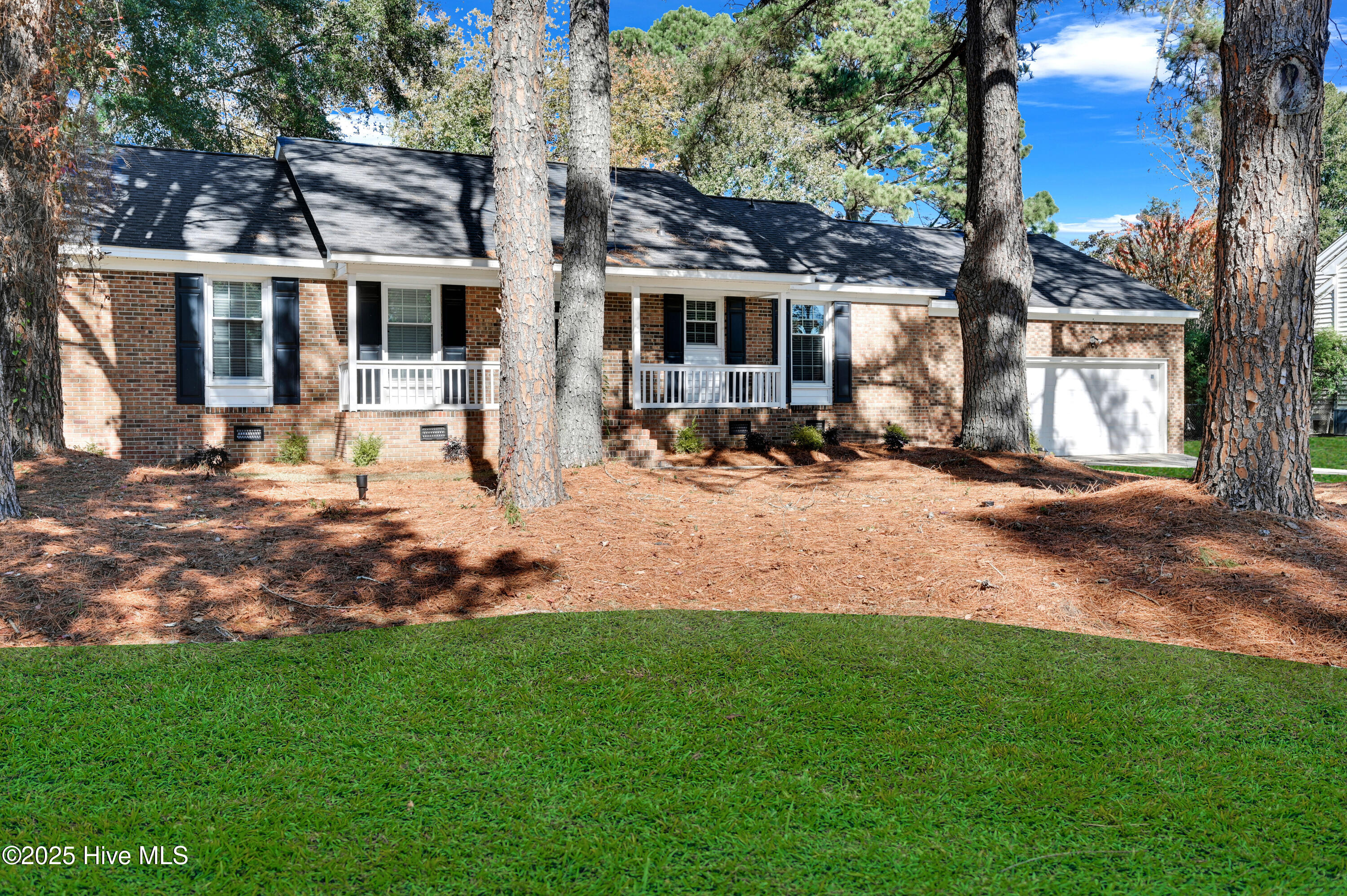 Homes for sale in Greenville, NC | 220 Beth St, Greenville, NC 27858 | MLS# 100538092