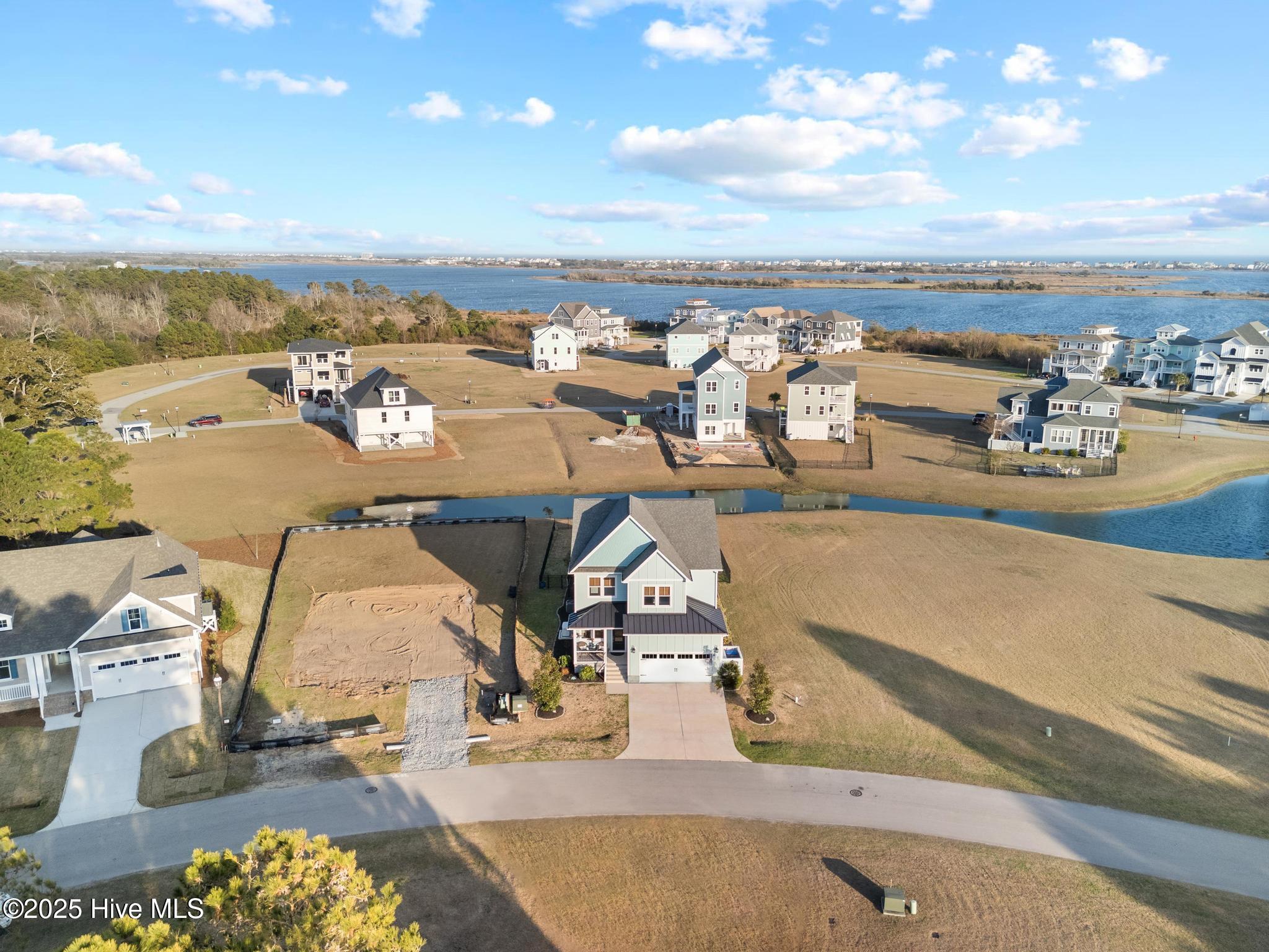 100554502 | Photo 58