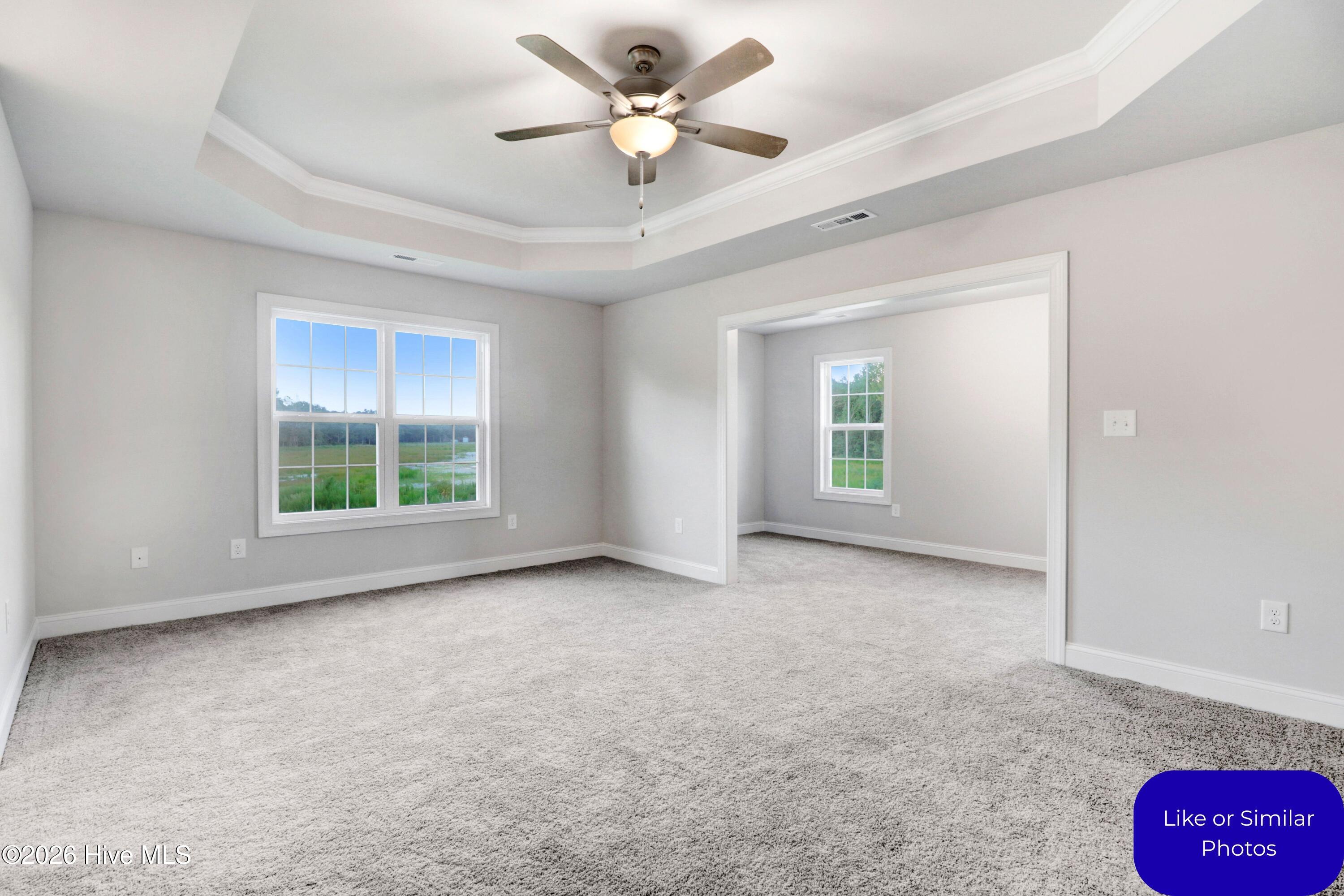 100570215 | Photo 23