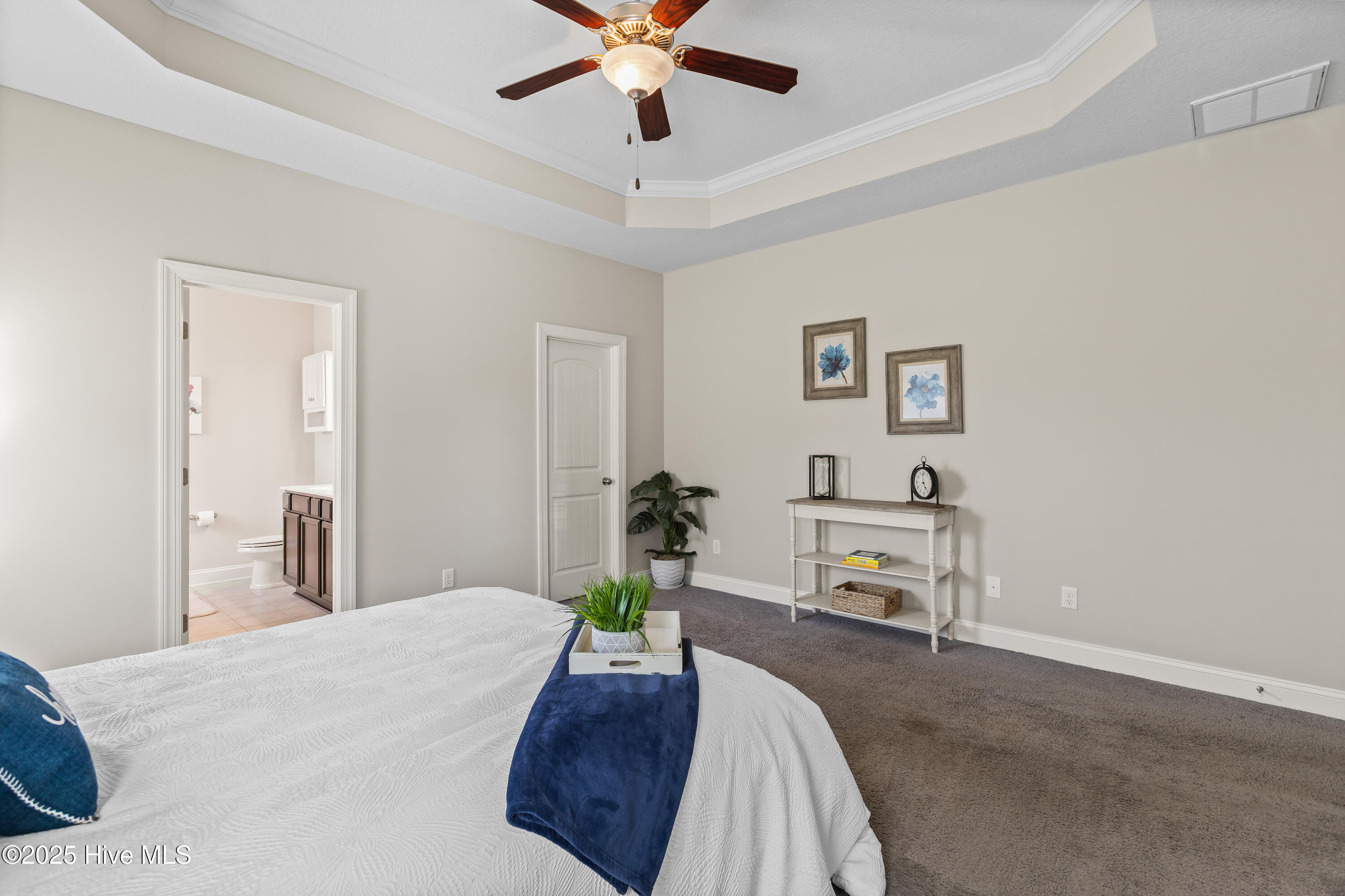 100541822 | Photo 20