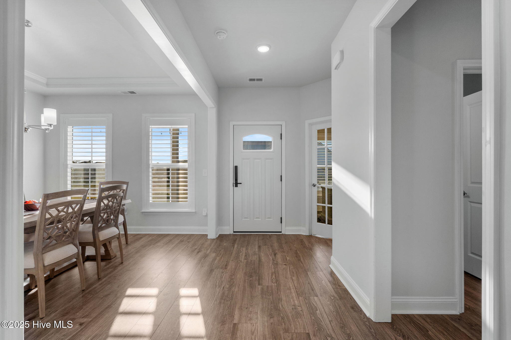 100540818 | Photo 15