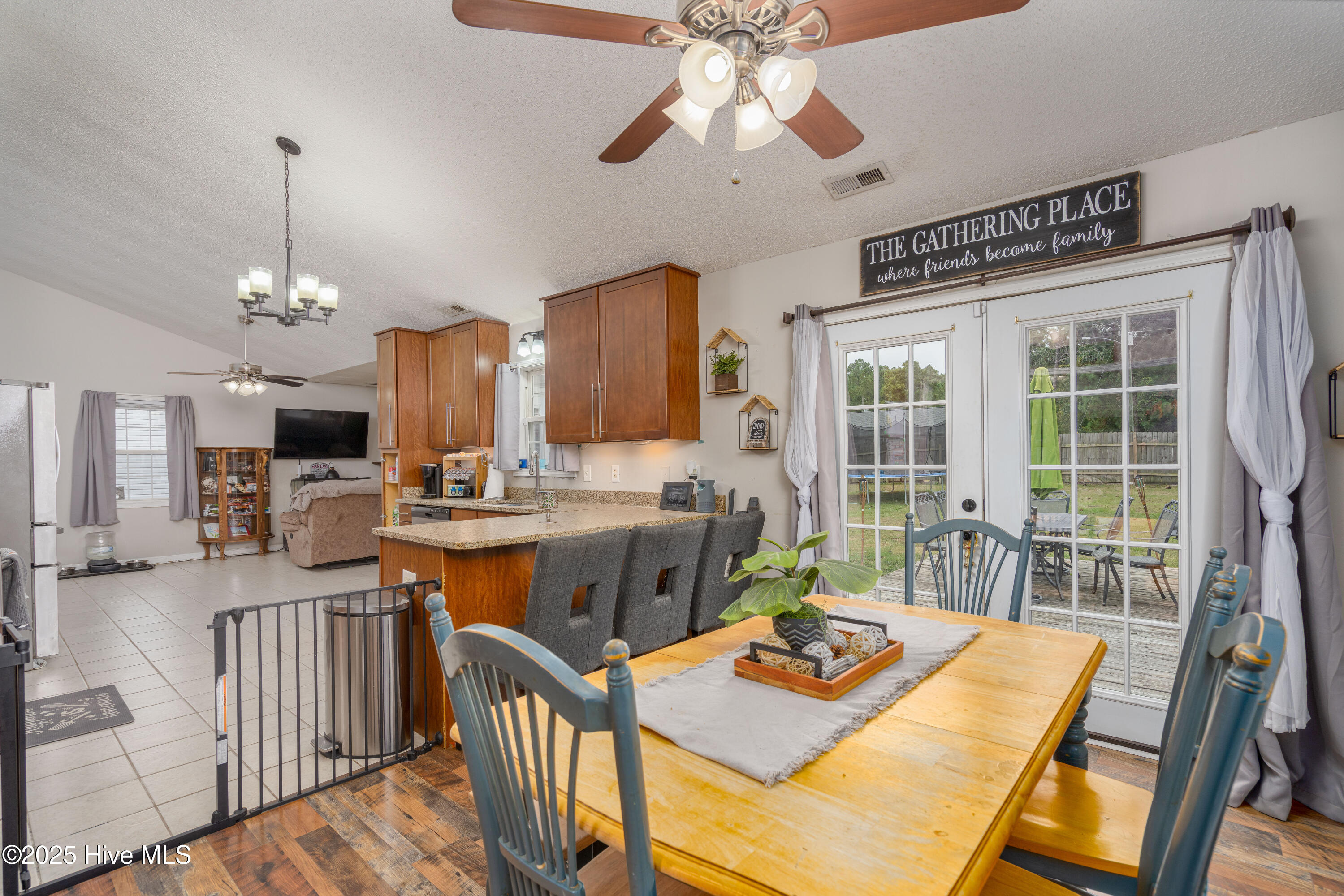 108 Quail Creek Drive, Hubert, NC 28539 – photo 4: 108 Quail Creek-3
