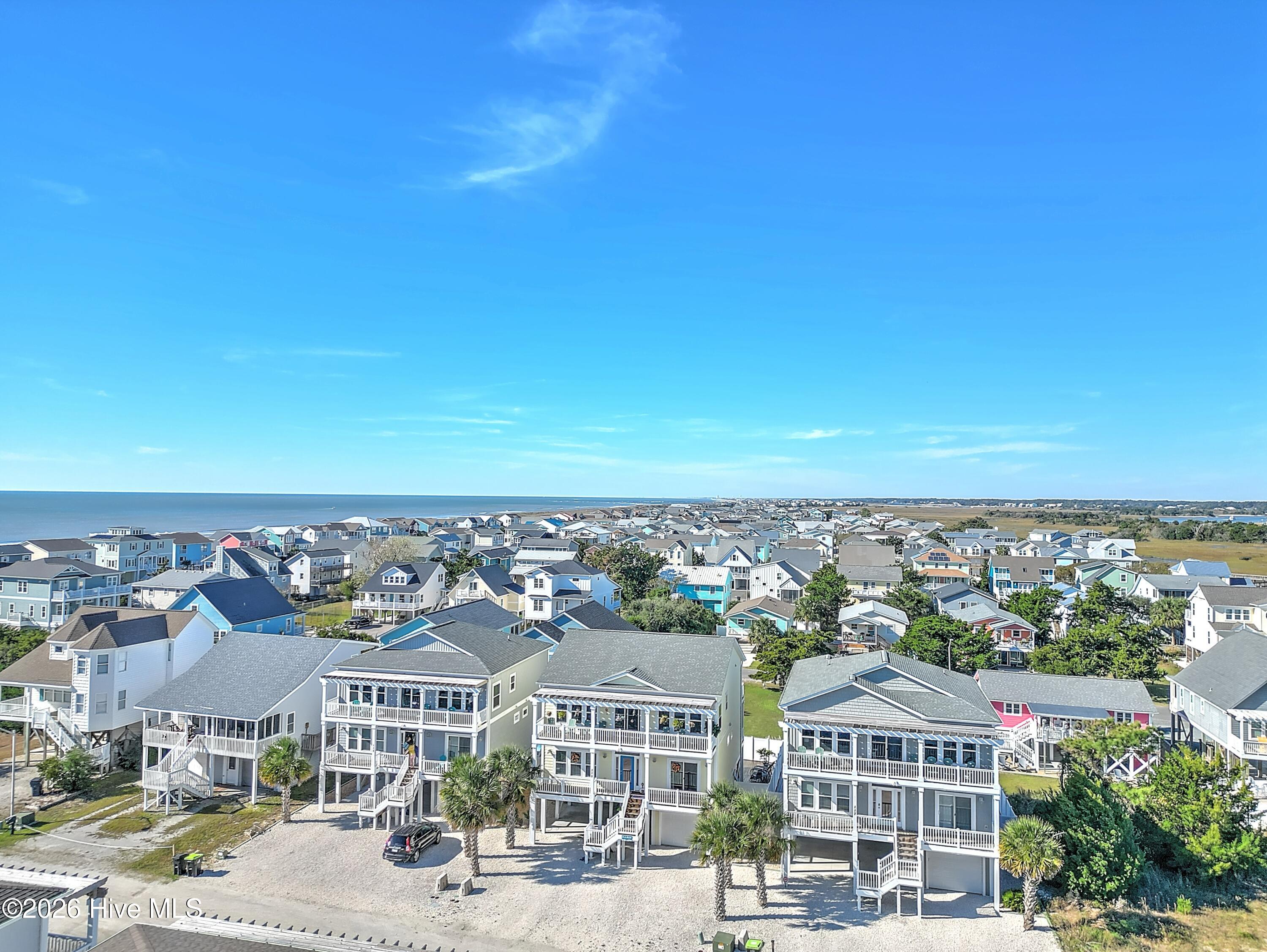 100555702 | Photo 75