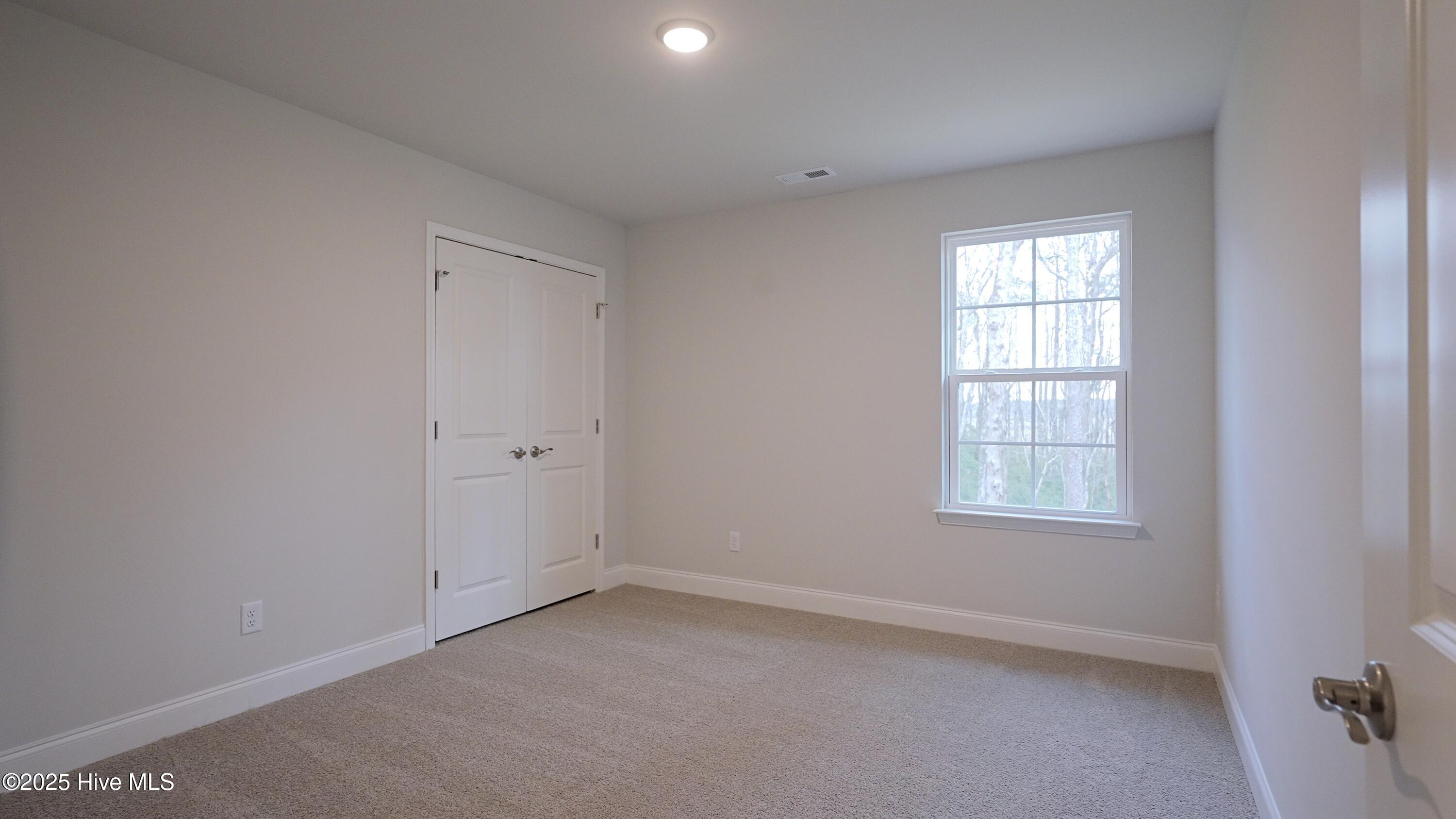 100536920 | Photo 24