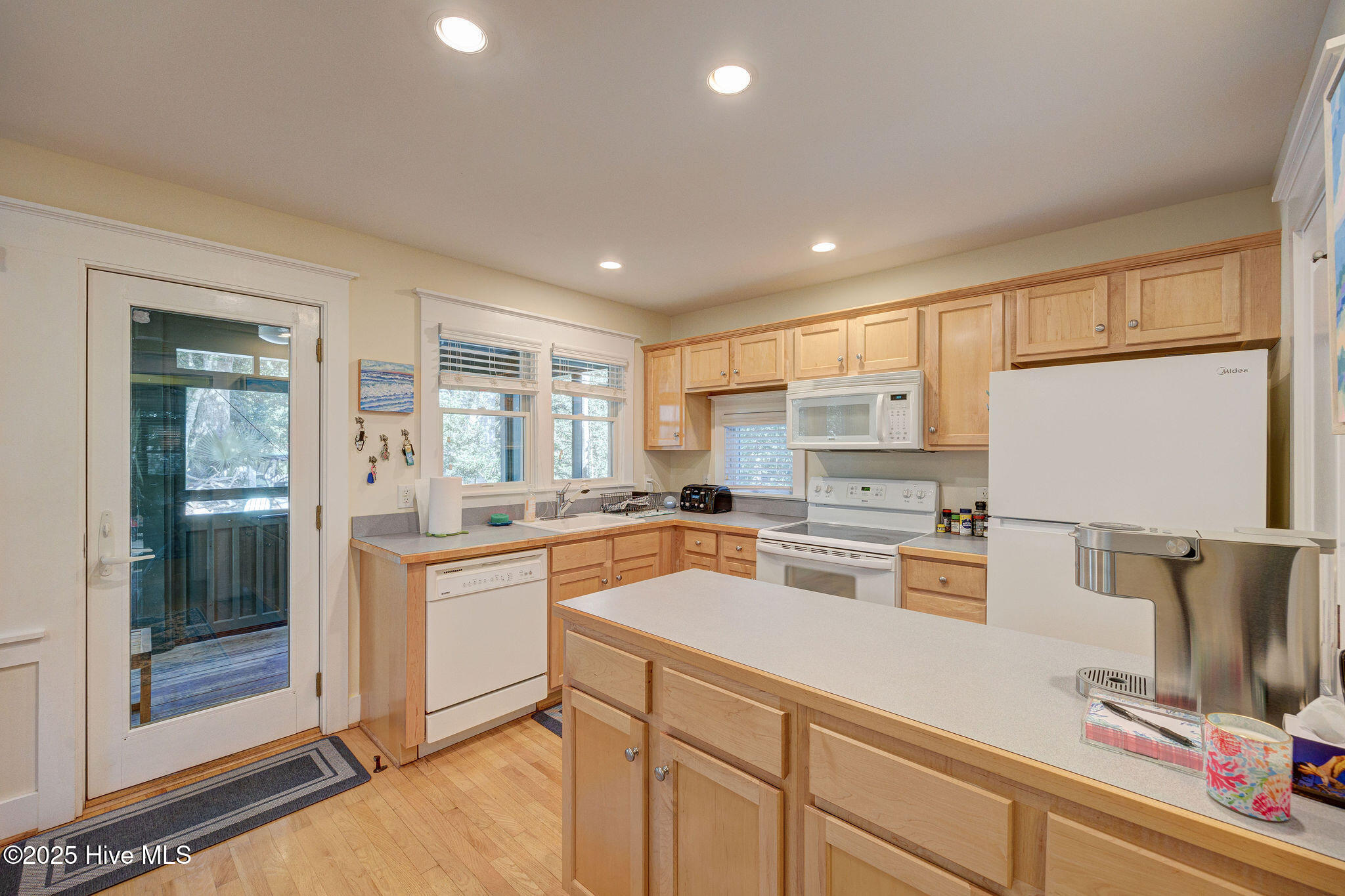 100531577 | Photo 17