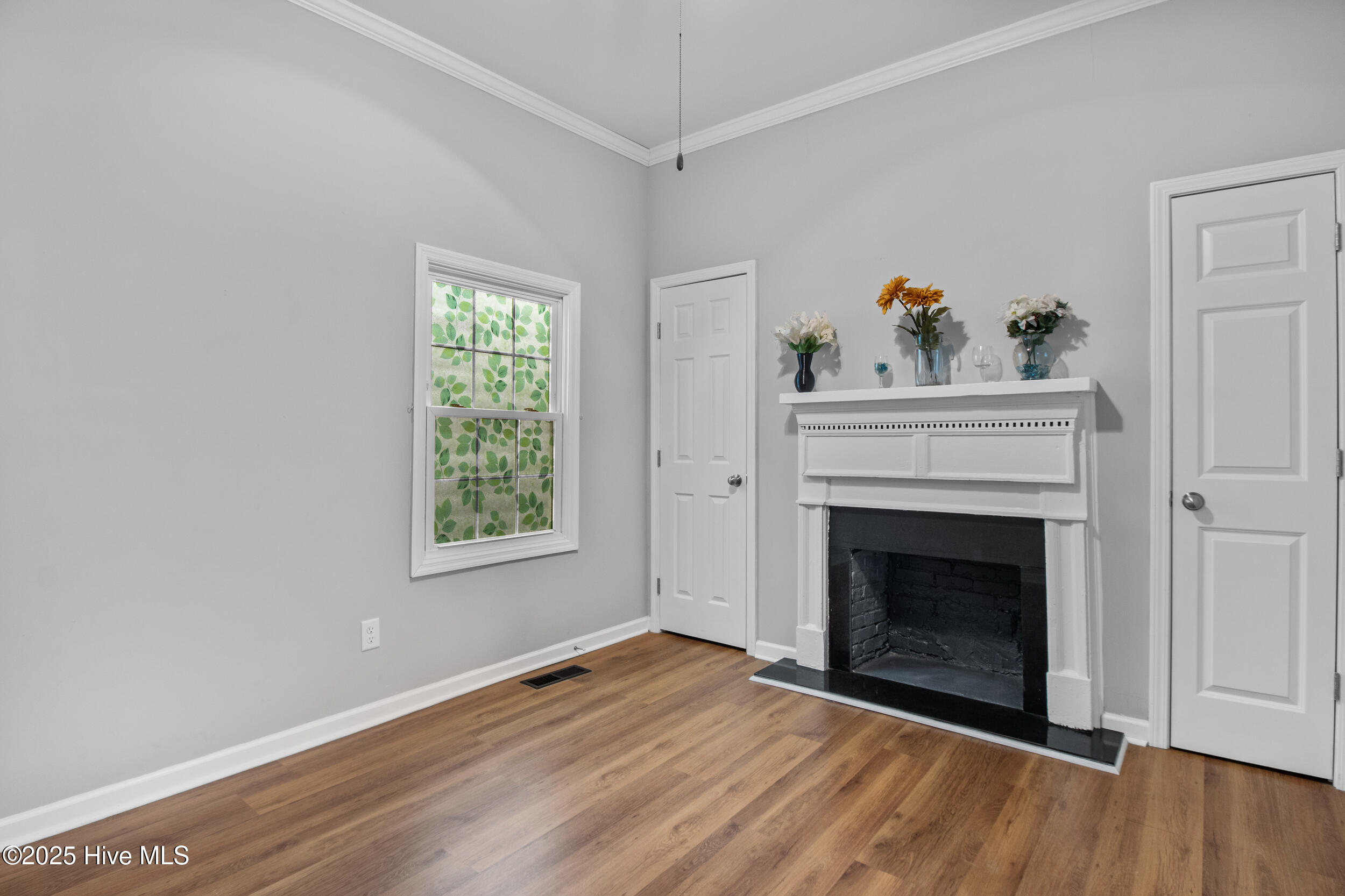 100528550 | Photo 32