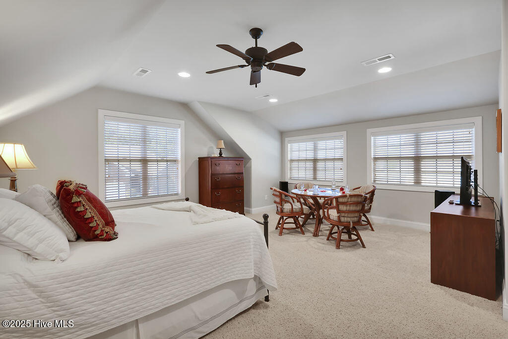 100544597 | Photo 28