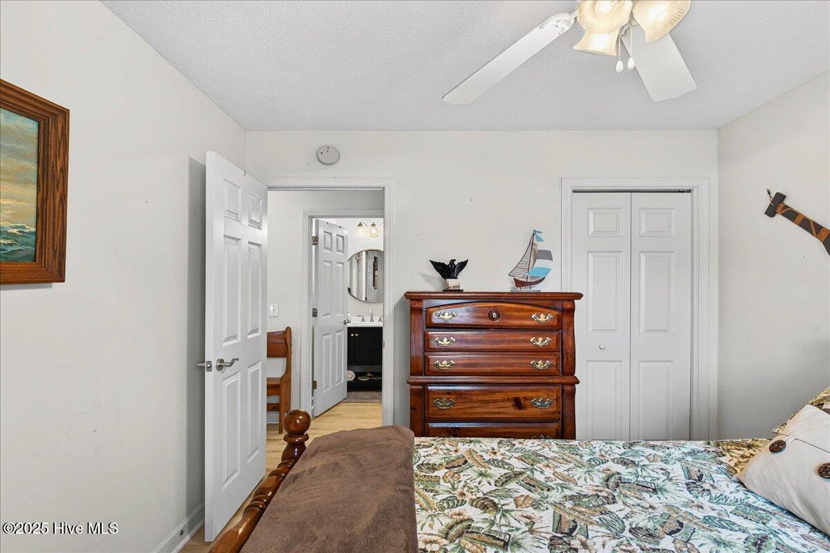 100543046 | Photo 24