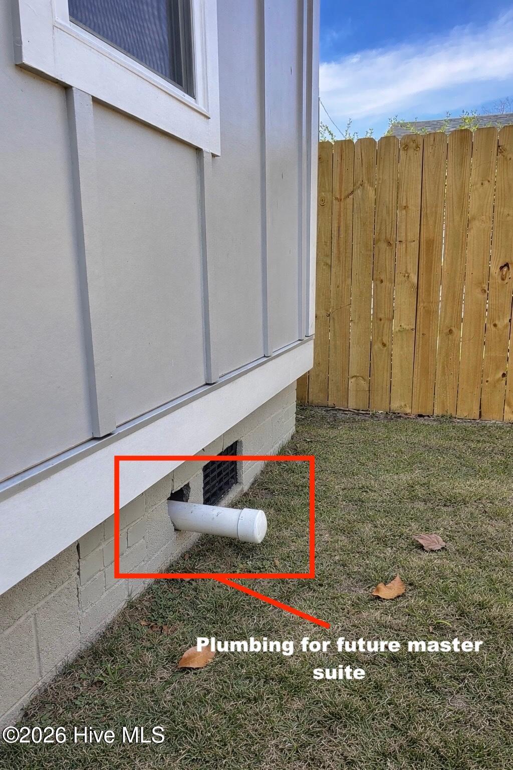 100561415 | Photo 37