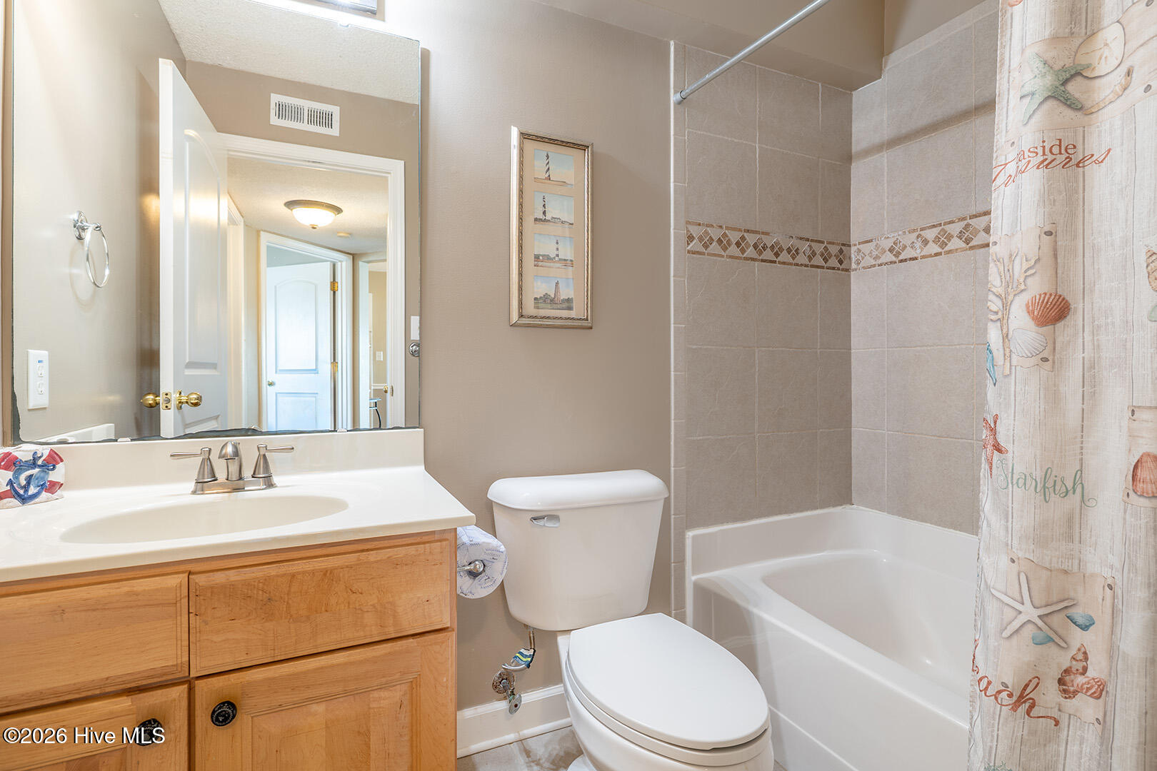 100563170 | Photo 18