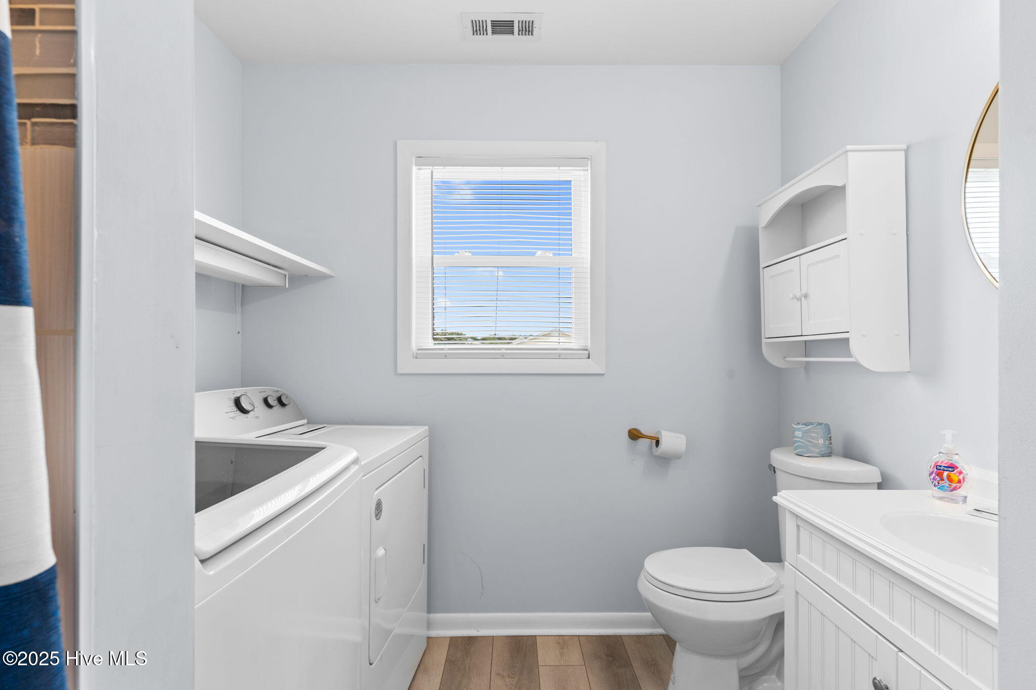 100526809 | Photo 38